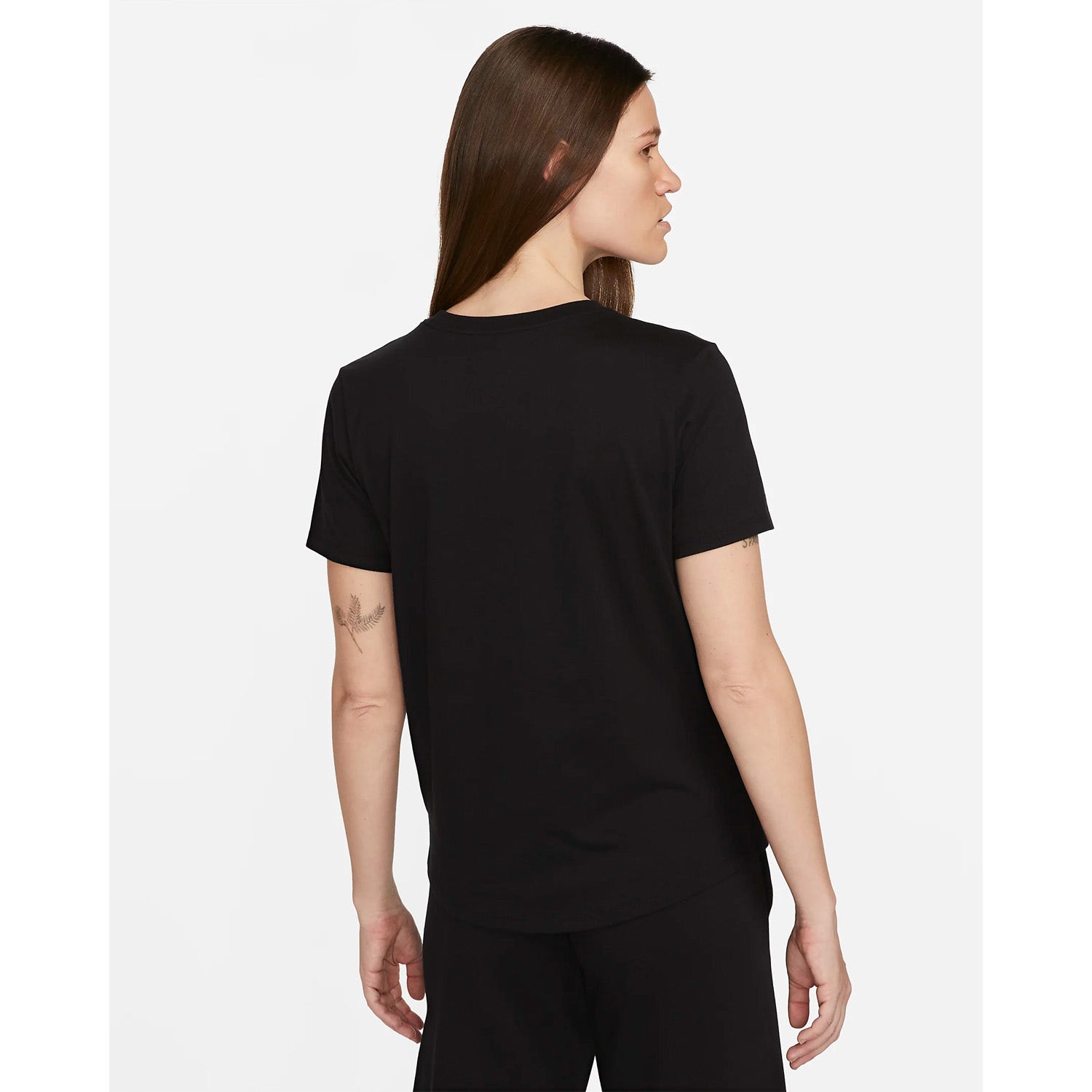 Nike Sportswear Essentials T-Shirt