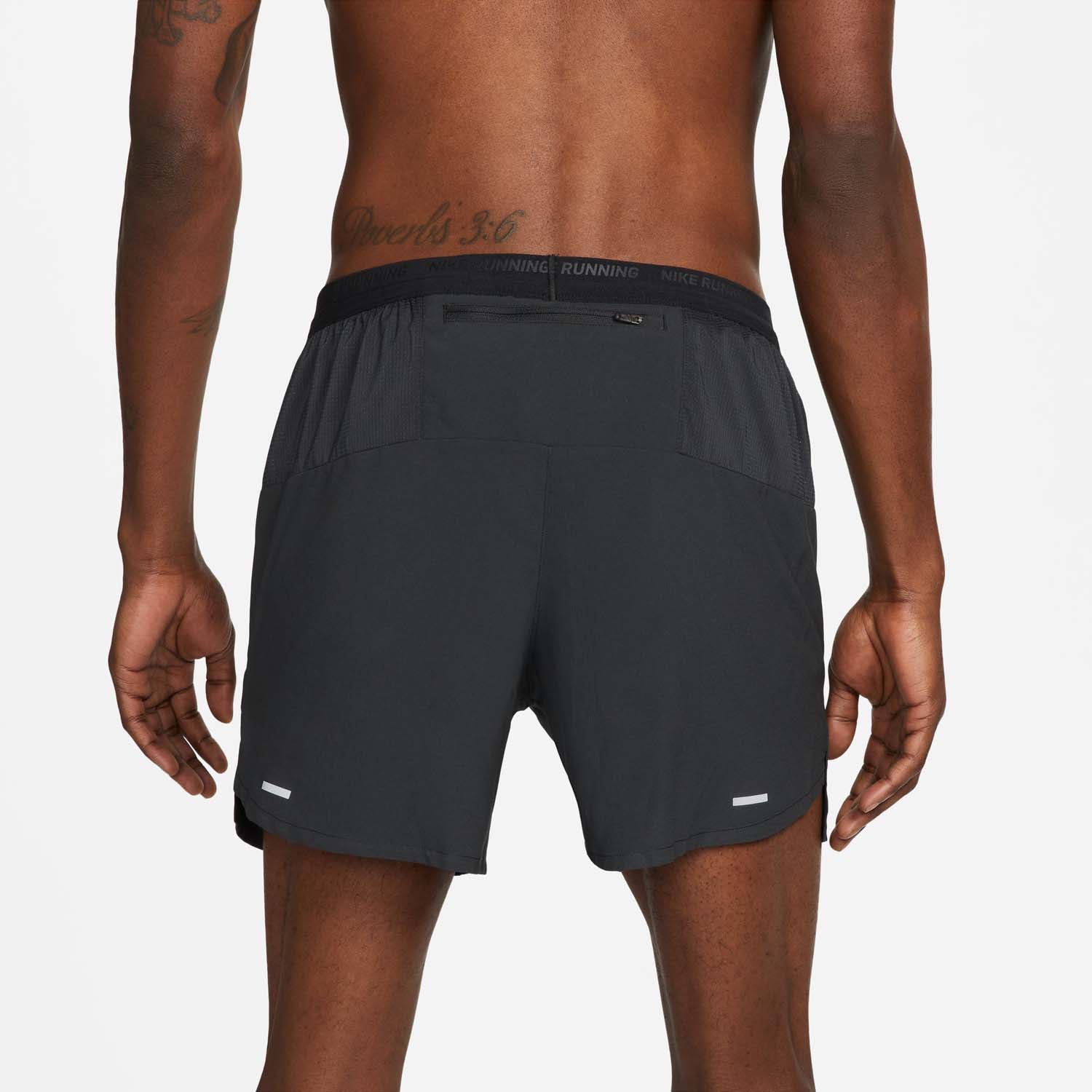 Nike Dri-FIT StrideĀ Short
