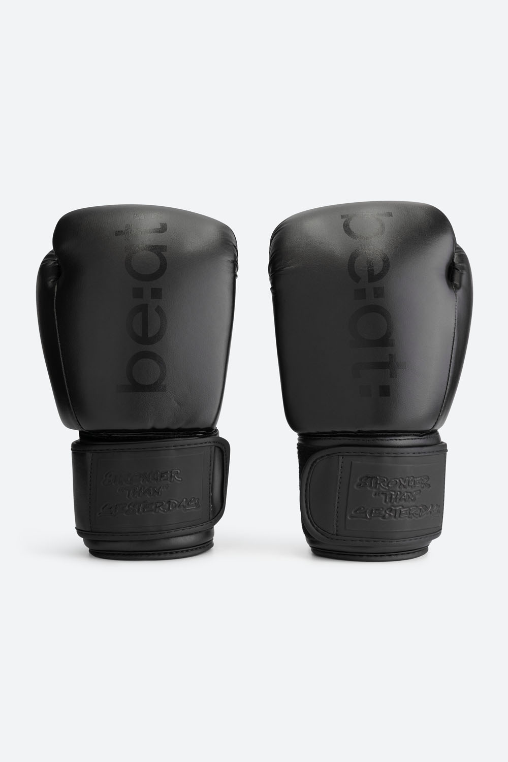 Round 1 Boxing Gloves