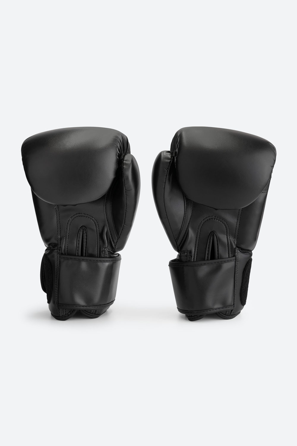 Round 1 Boxing Gloves
