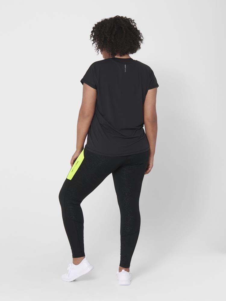 ONLY Play Aubree Loose Curvy Tee