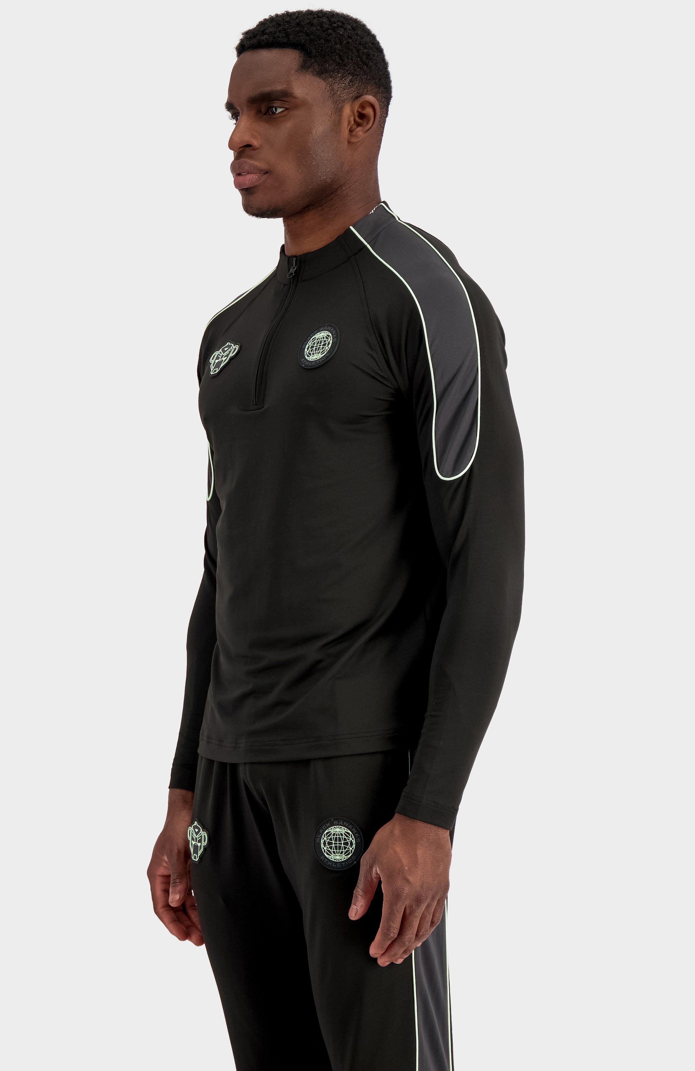 Black Bananas Motion Tracktop