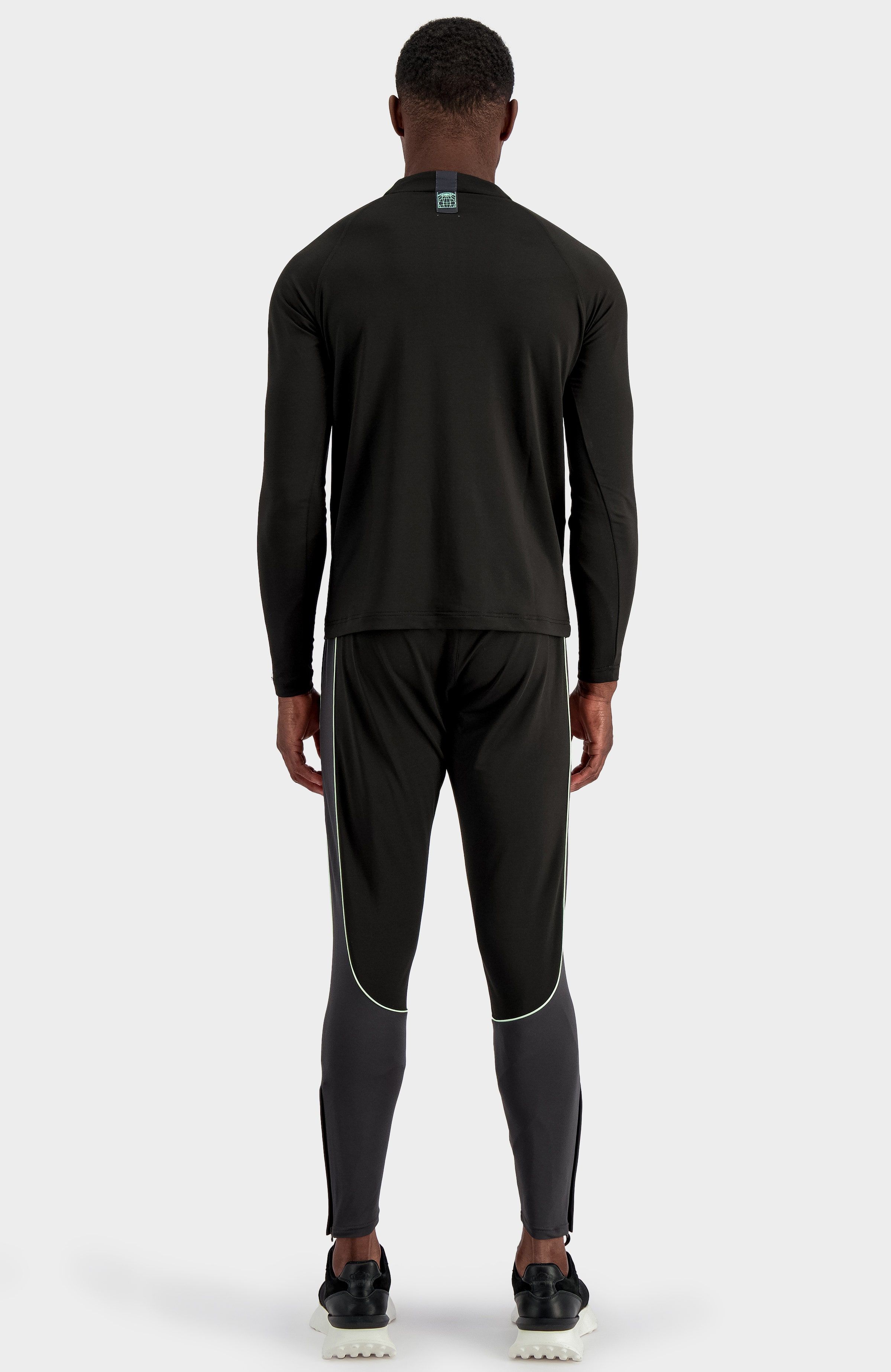 Black Bananas Motion Tracktop