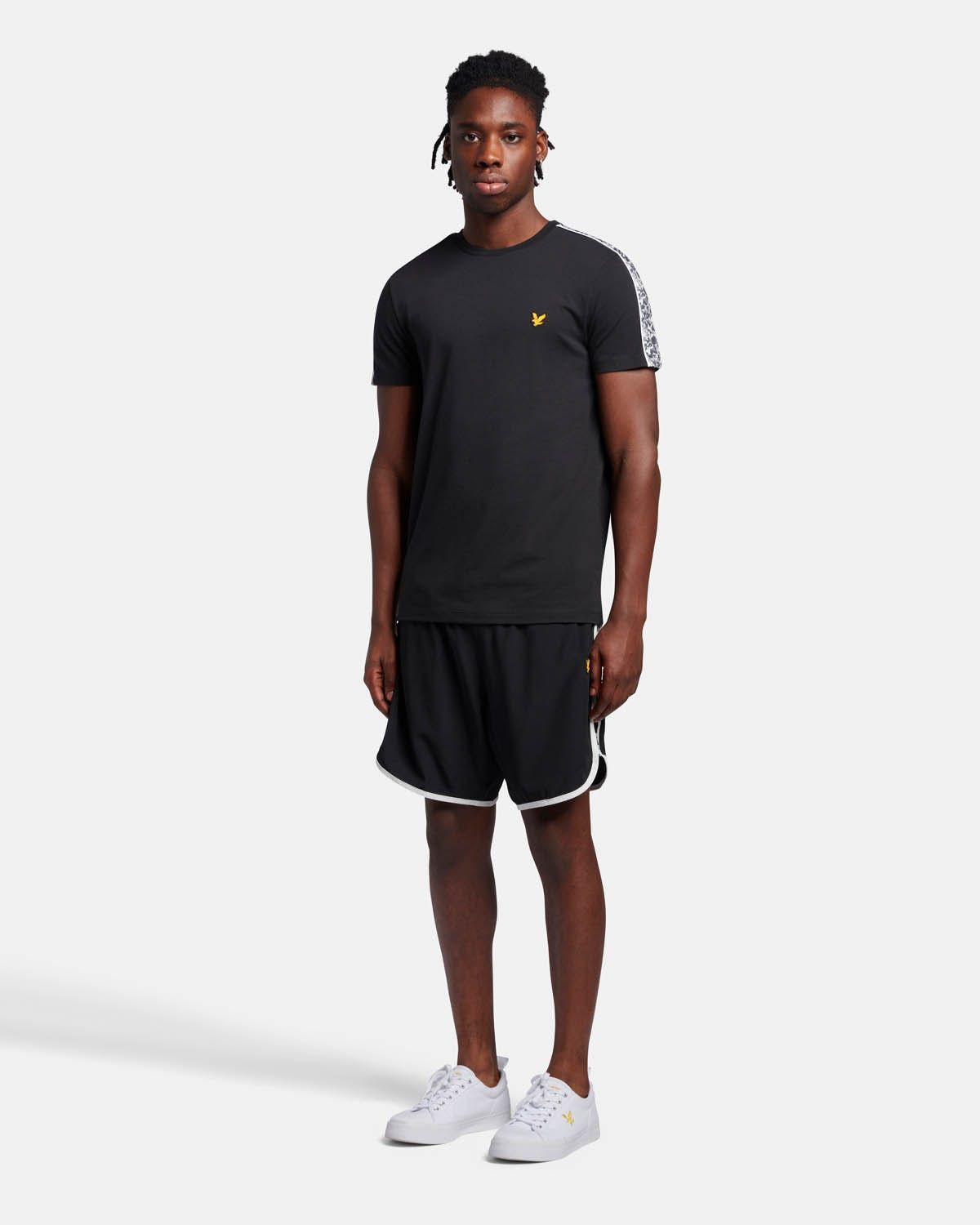 Lyle & Scott Flyer Shorts