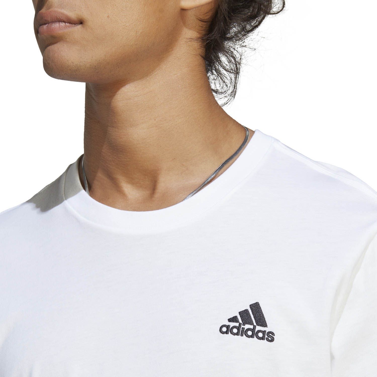 adidas Essentials Single Jersey Geborduurd Small Logo T-shirt