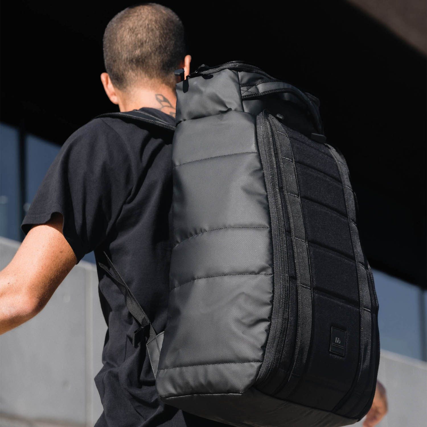 DB Hugger Backpack 25L