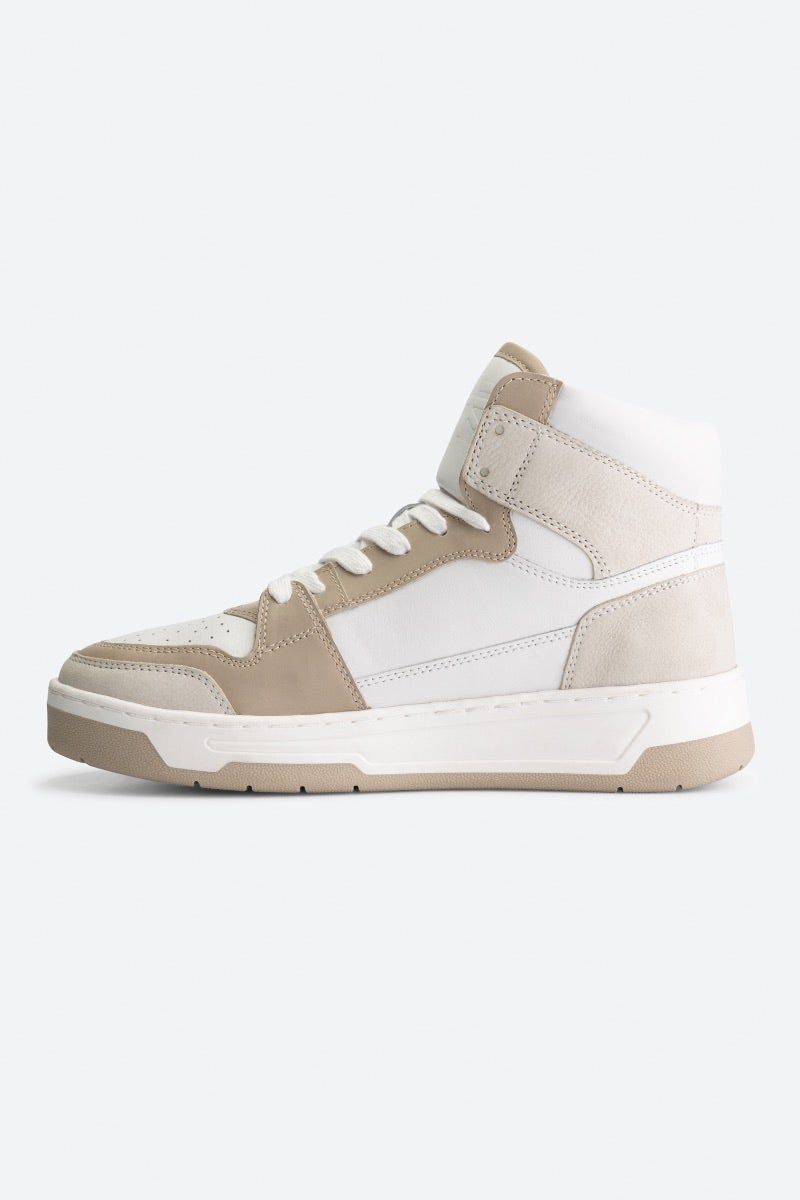 be:at: Kobe Sneaker