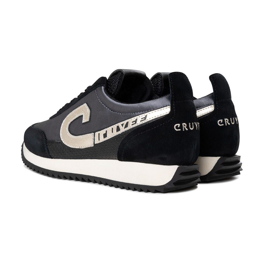 Cruyff Domenica Walk