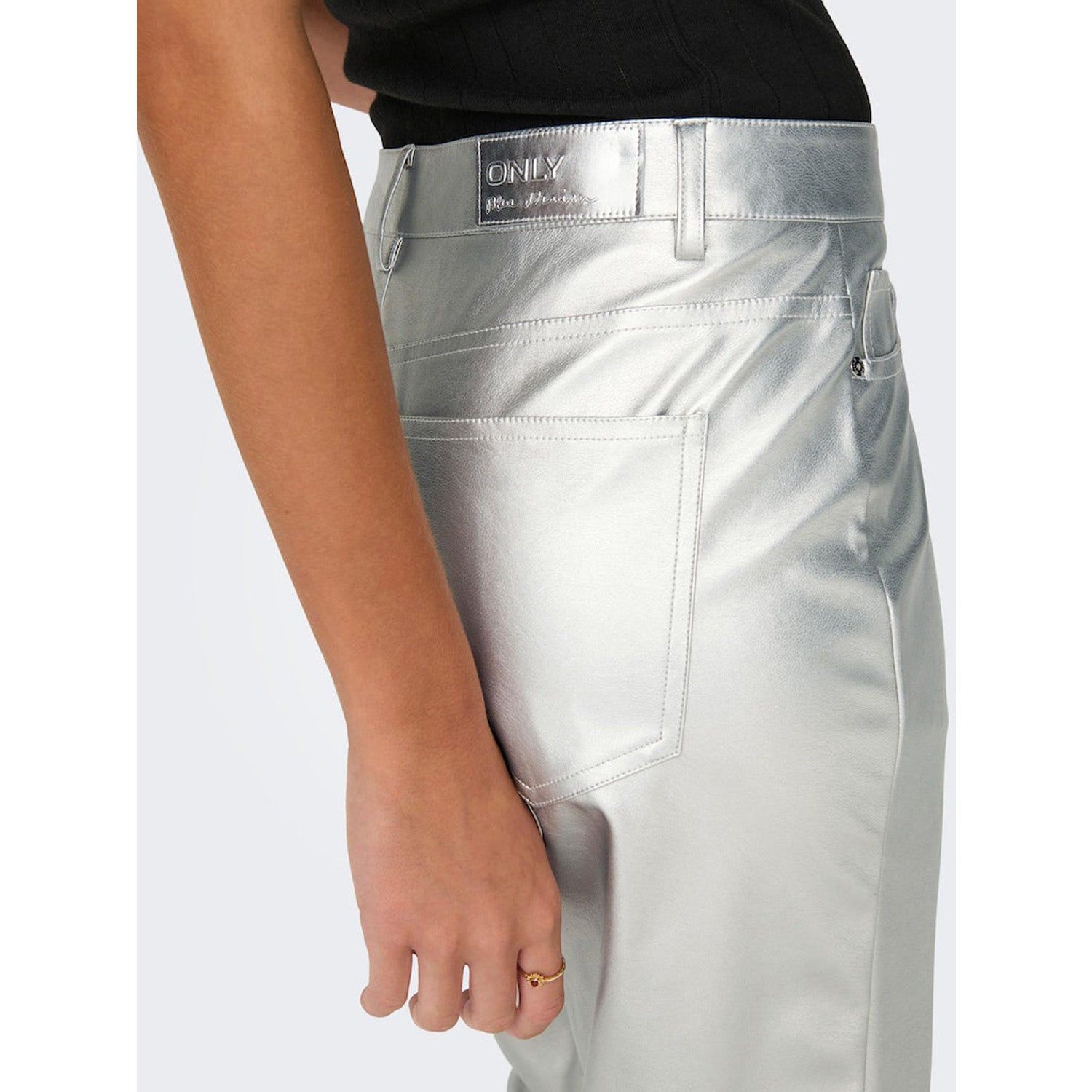 ONLY Jaci-Lilo Mid Waist Metal Faux Leather