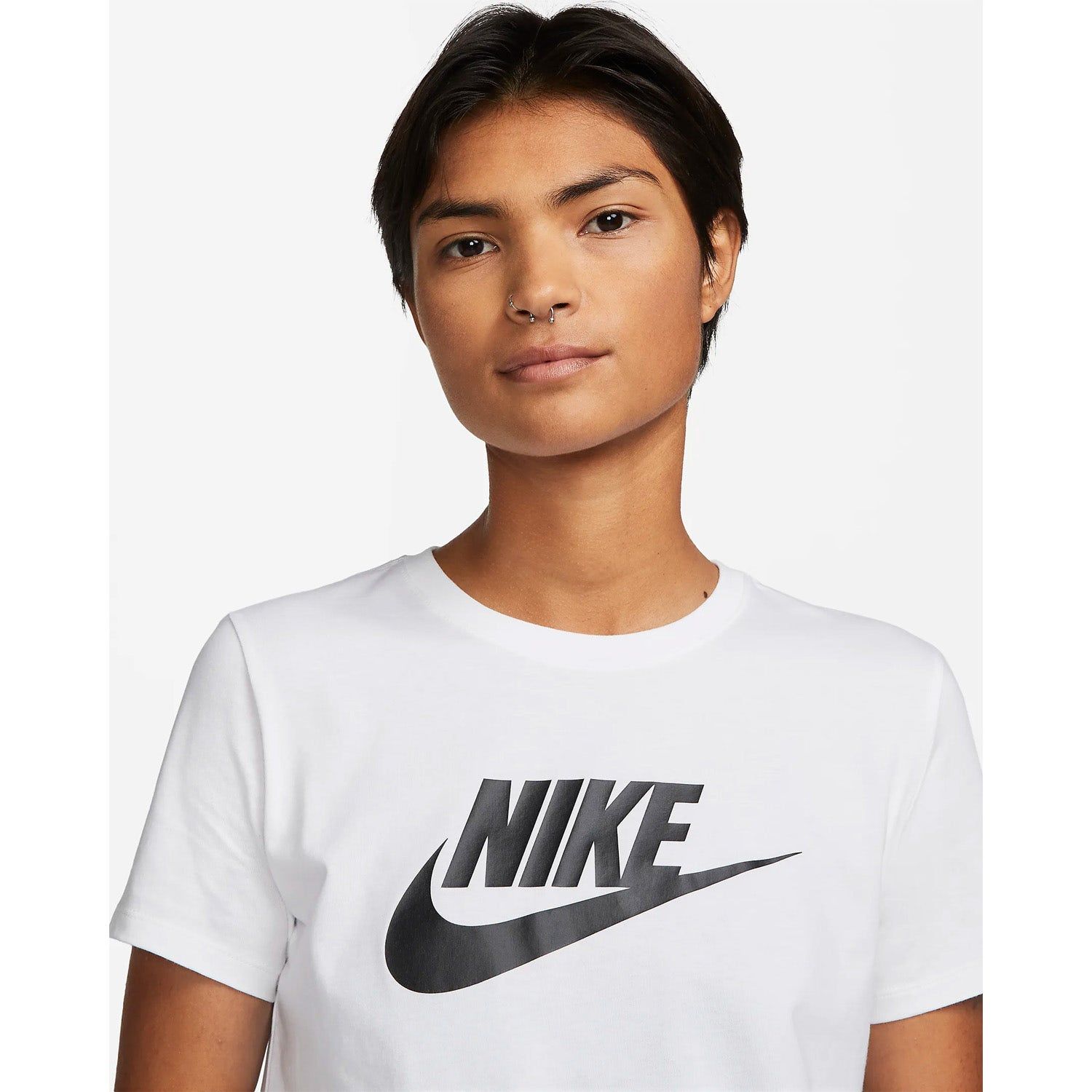 Nike Sportswear Essentials T-Shirt