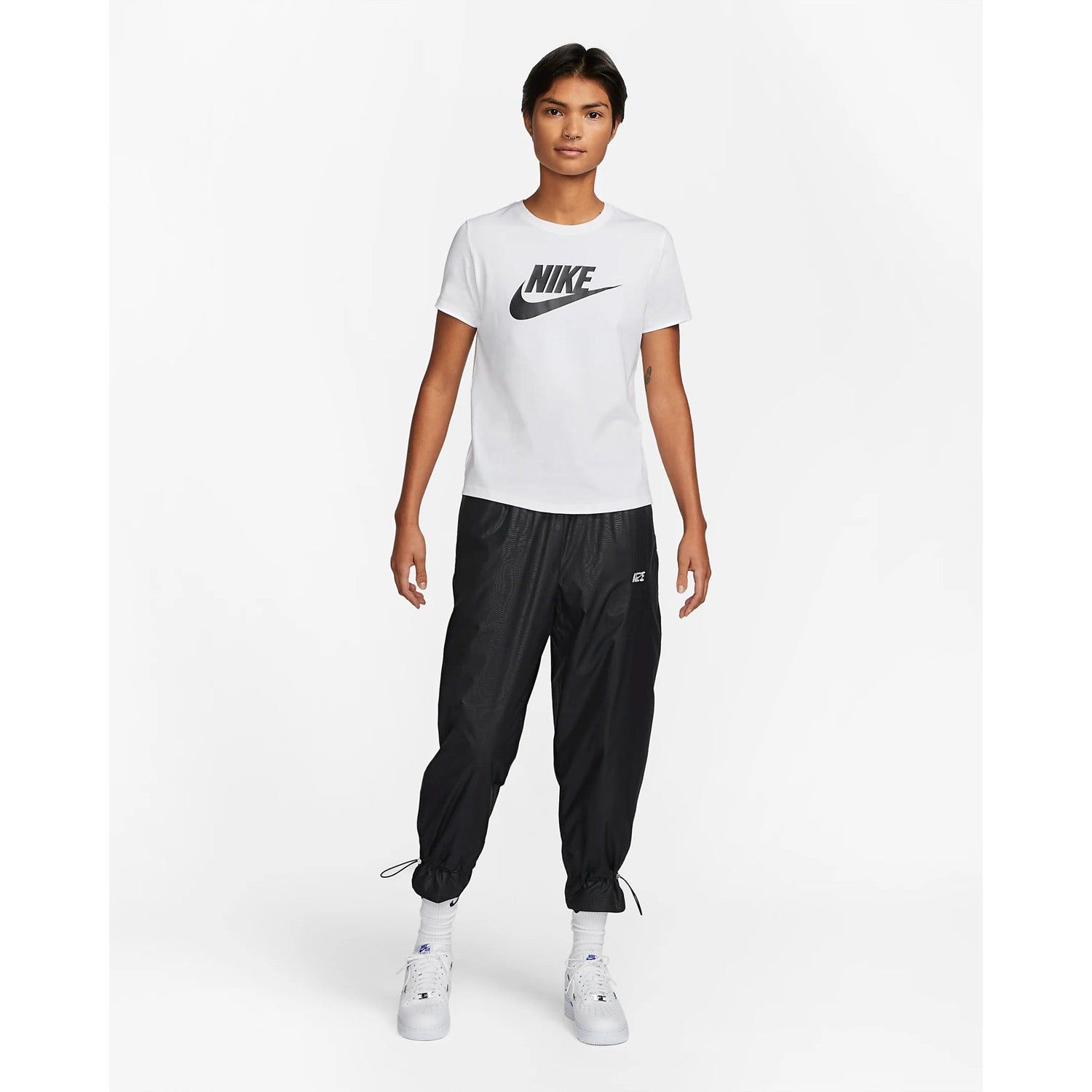 Nike Sportswear Essentials T-Shirt