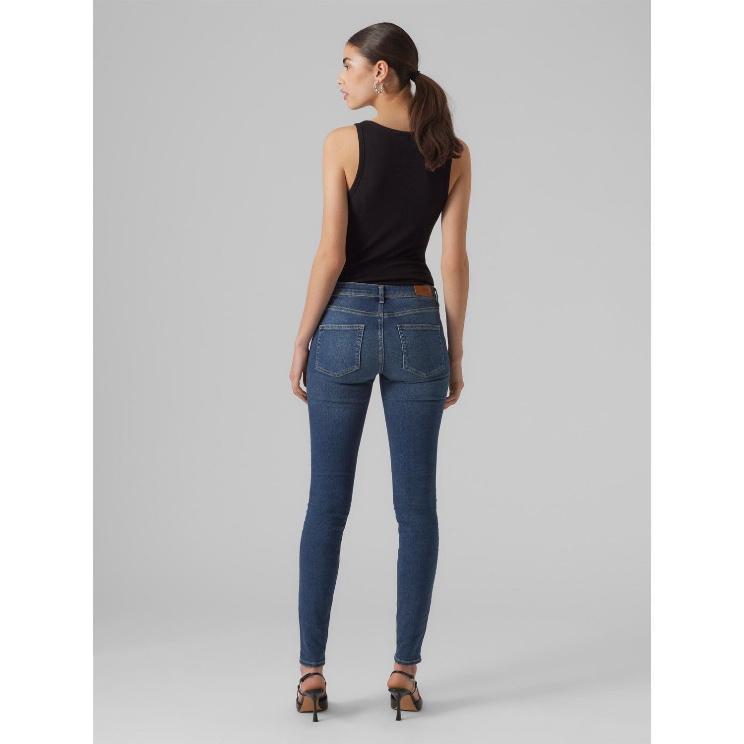 Vero Moda Lux Mid Rise Slim Jeans