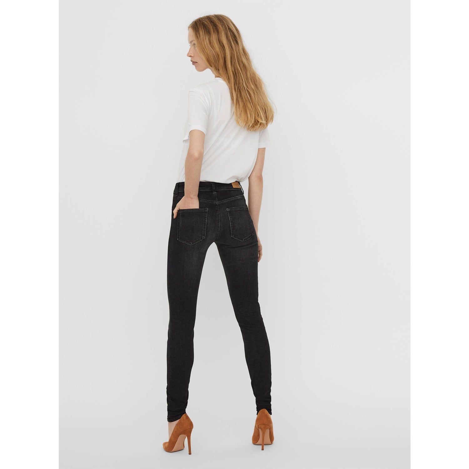 Vero Moda Lux Mid Rise Slim Jeans
