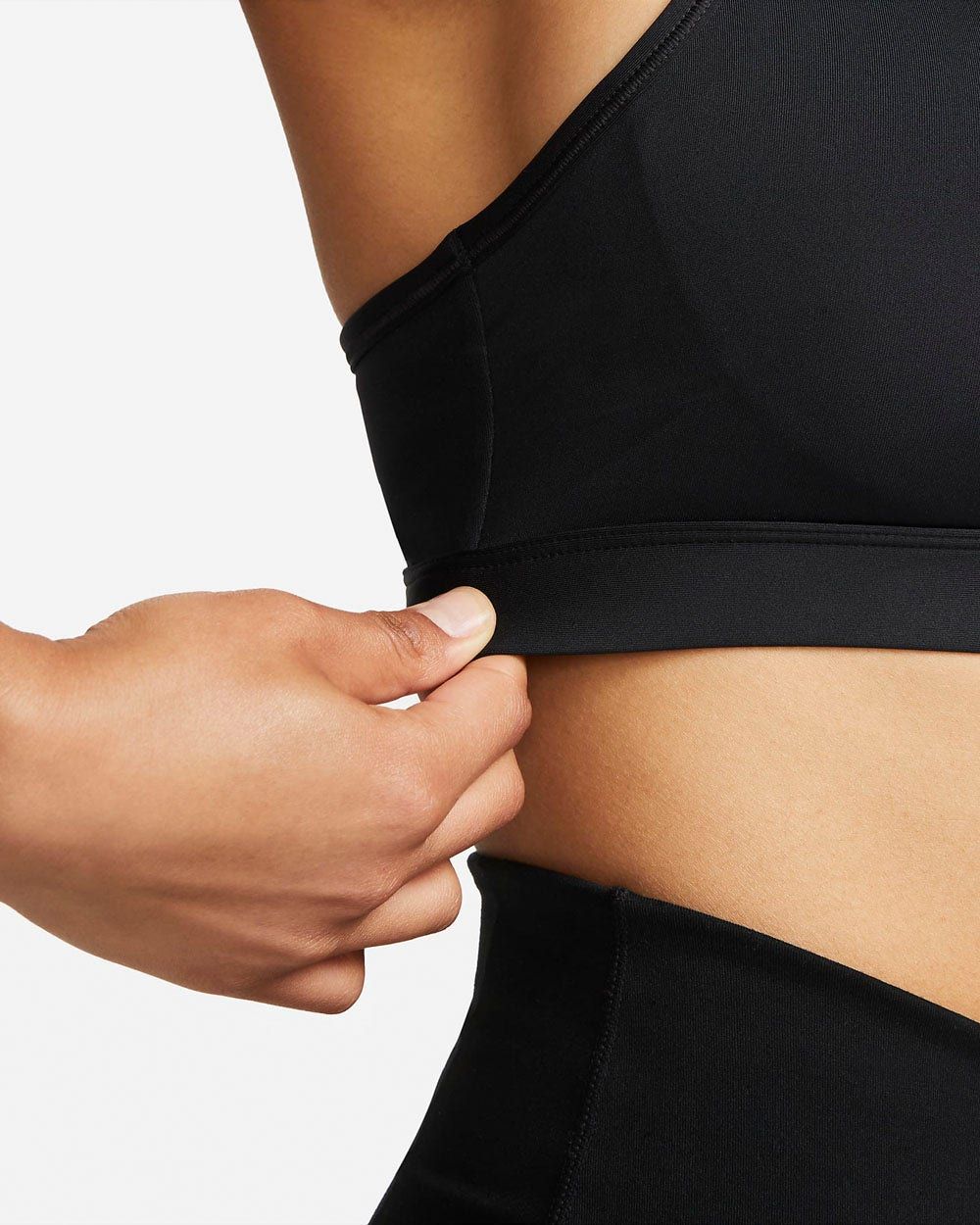 Nike Swoosh Medium Support
