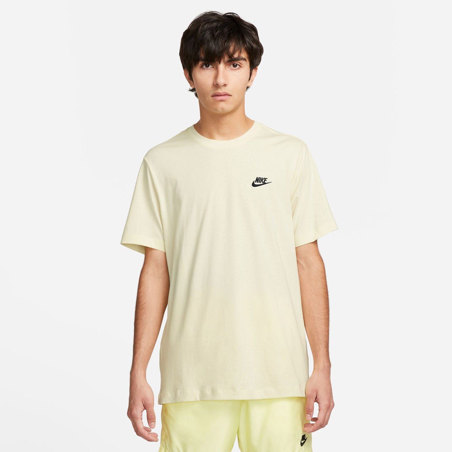 Nike Sportswear Club T-Shirt