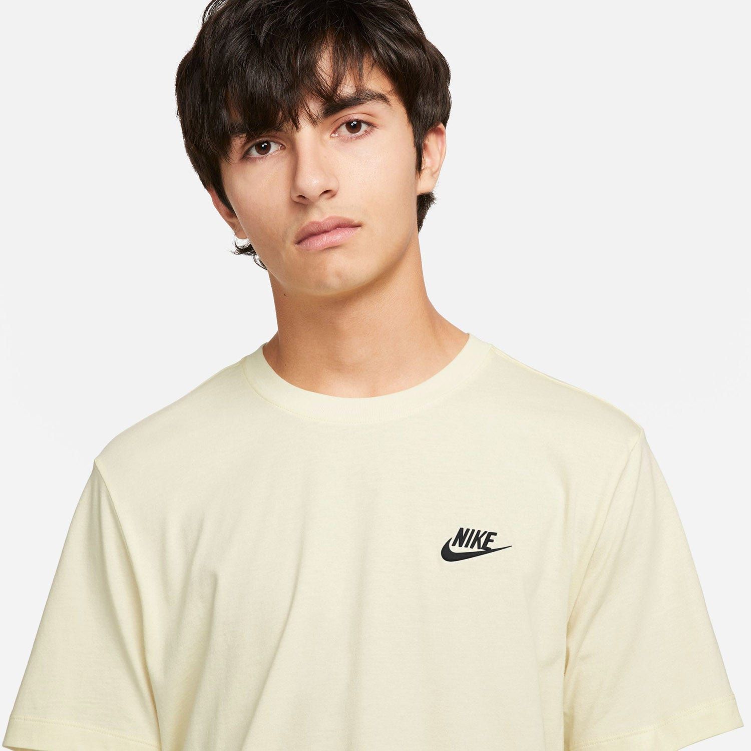 Nike Sportswear Club T-Shirt