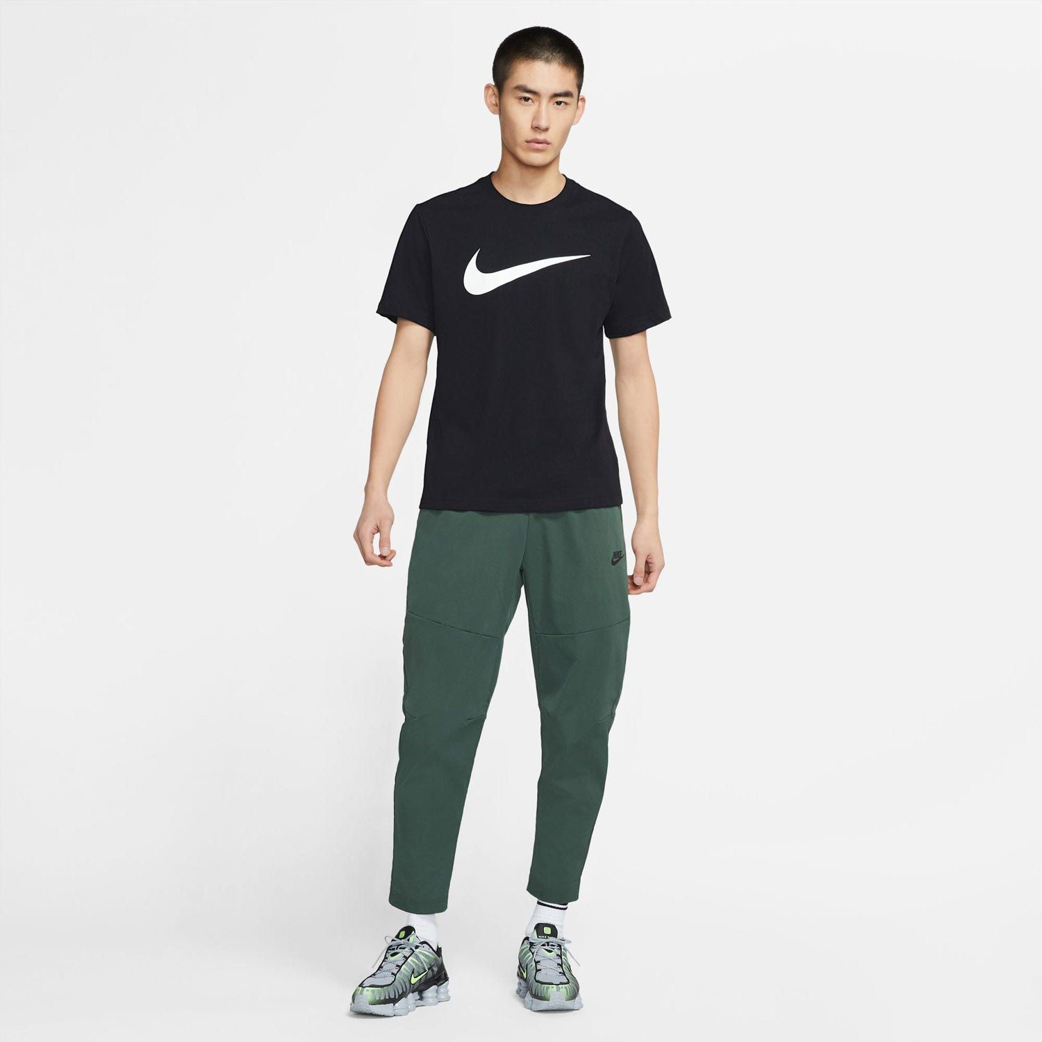 Nike Sportswear Swoosh