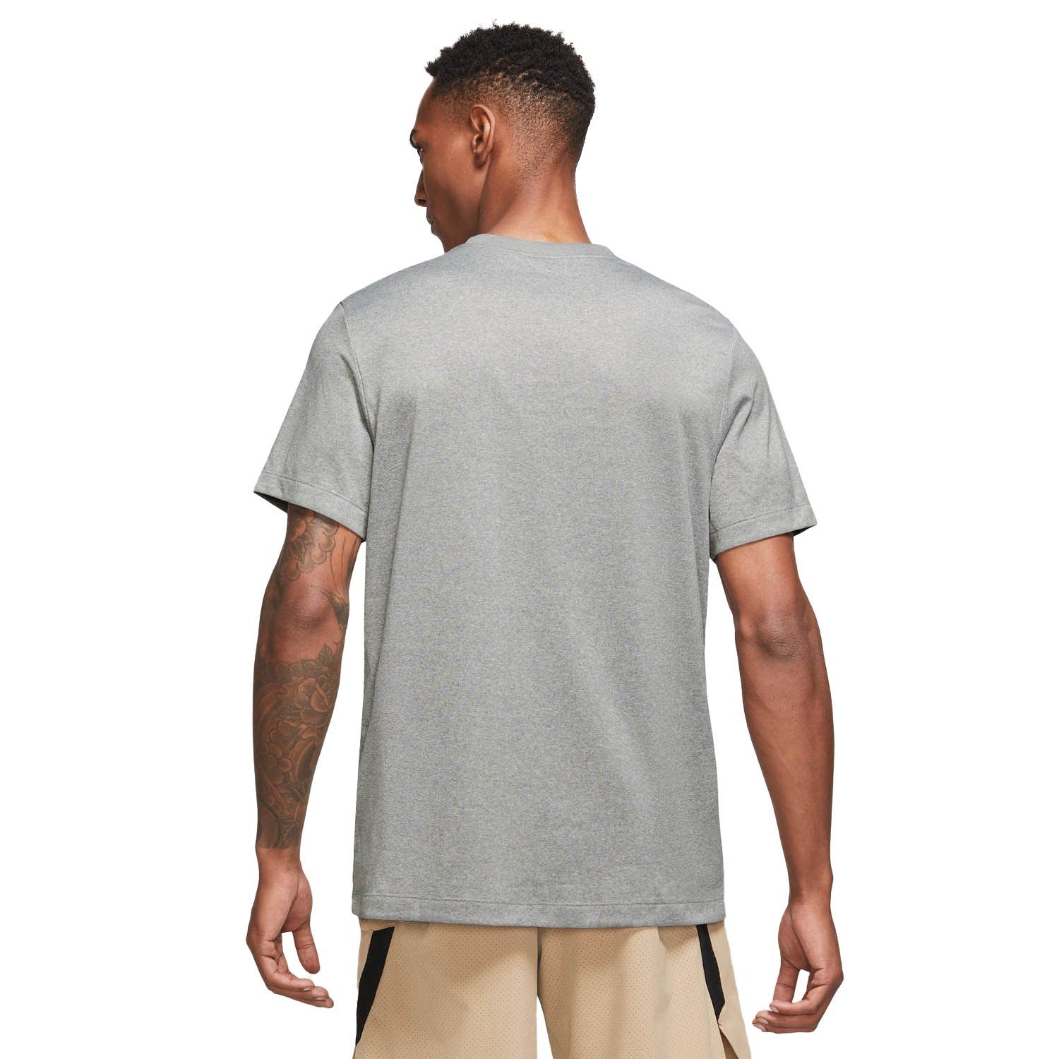 Nike Dri-FIT Legend Fitness T-shirt
