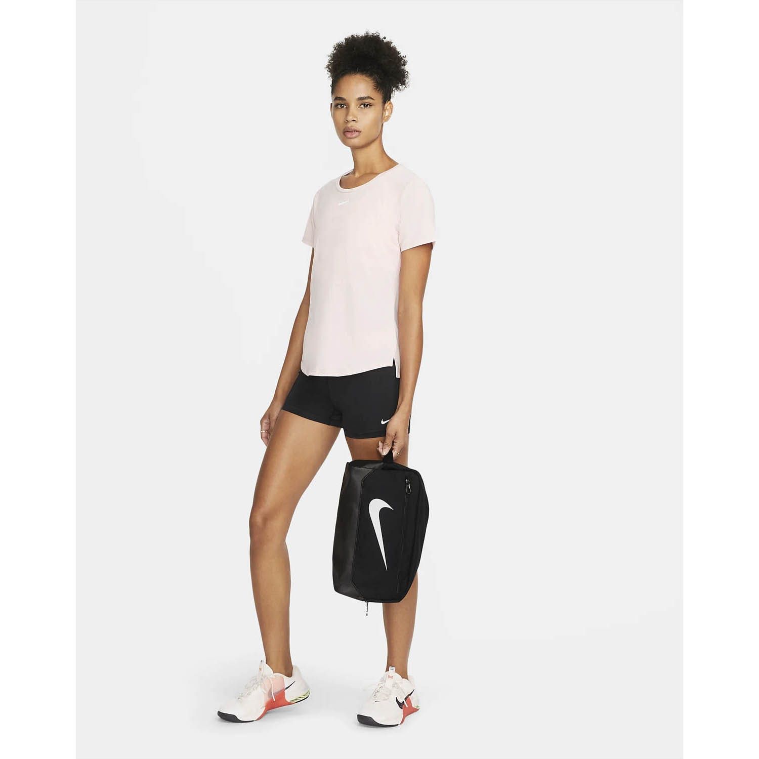 Nike Brasilia 9.5 Training Shoe bag