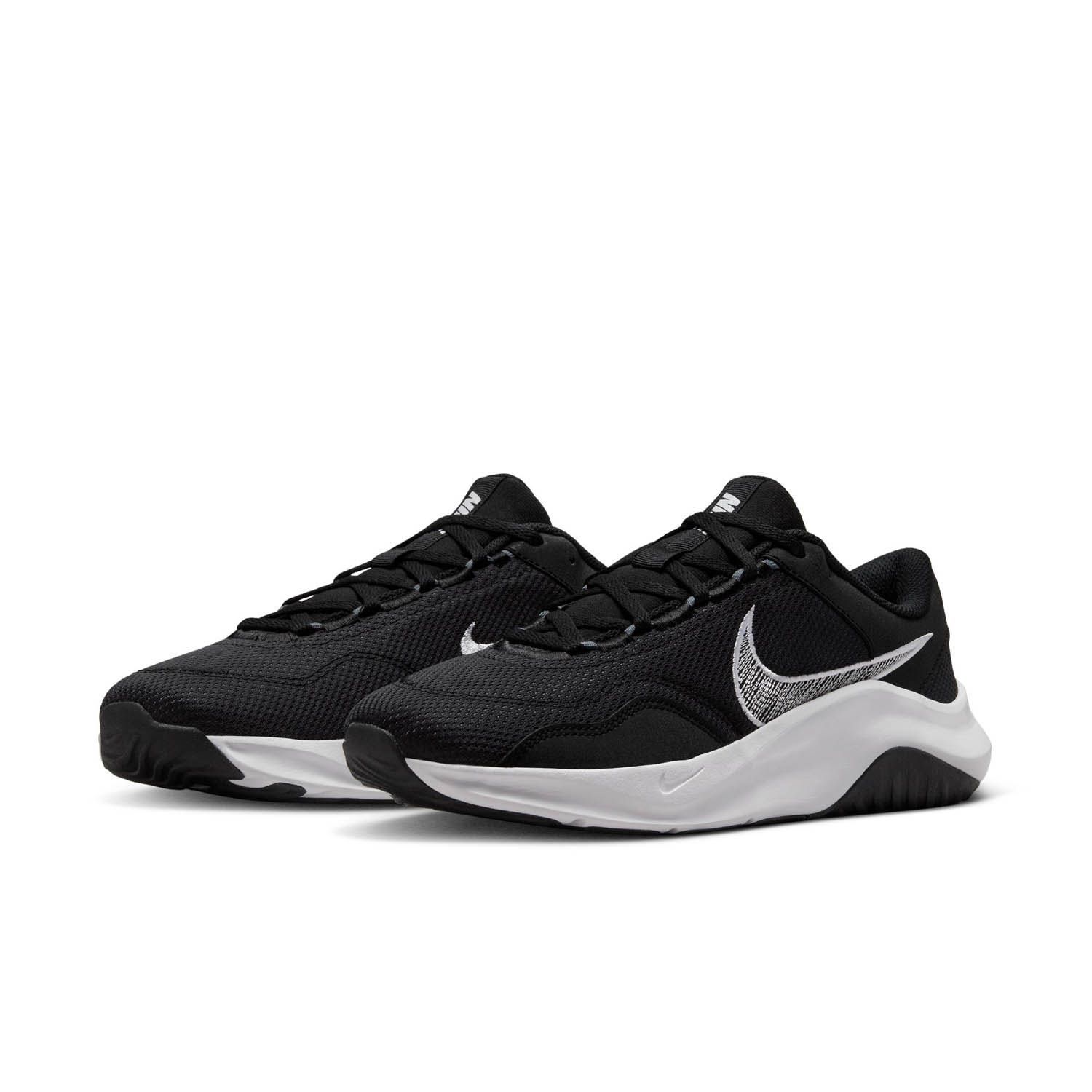 Nike Legend Essential 3 Next Nature