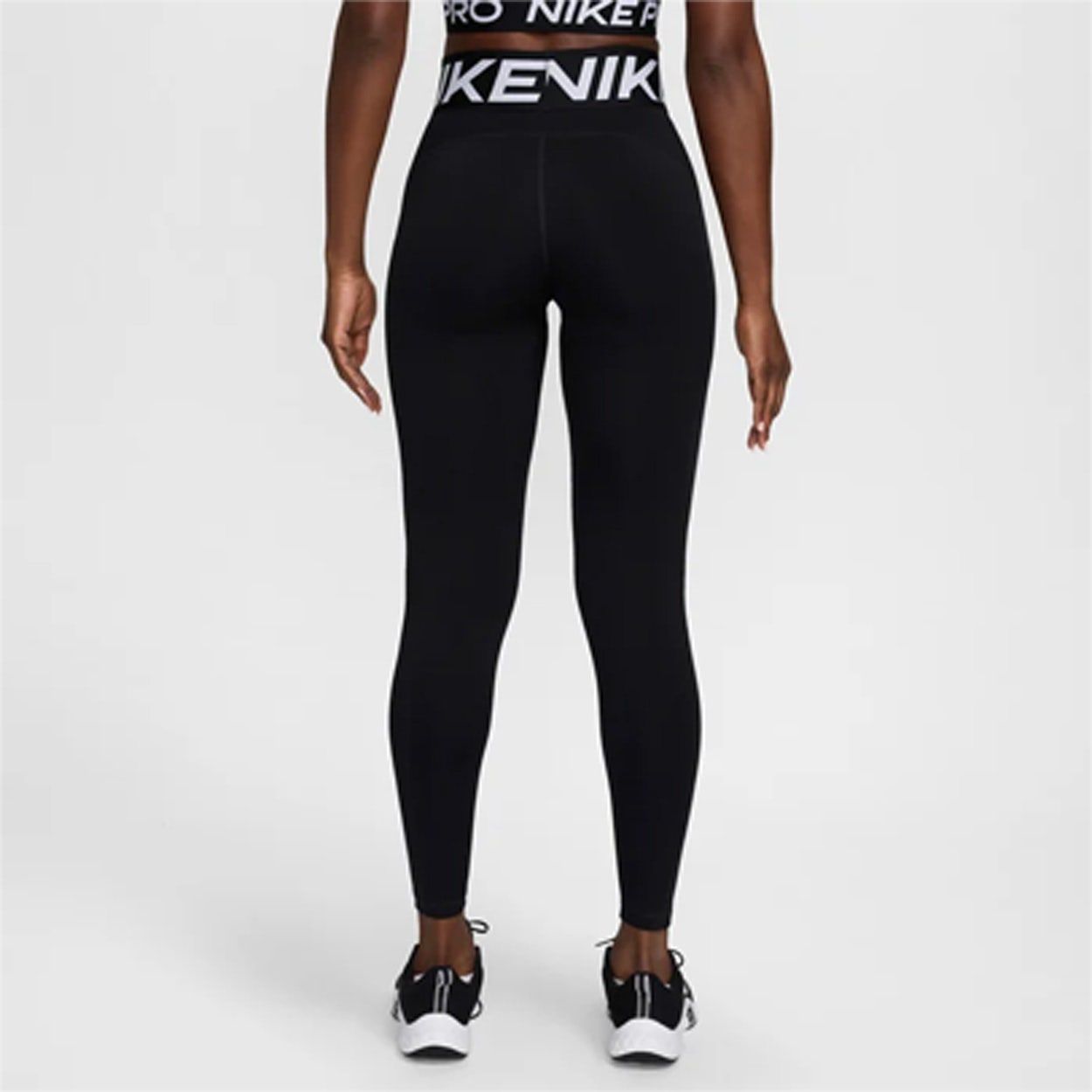Nike Pro Sculpt