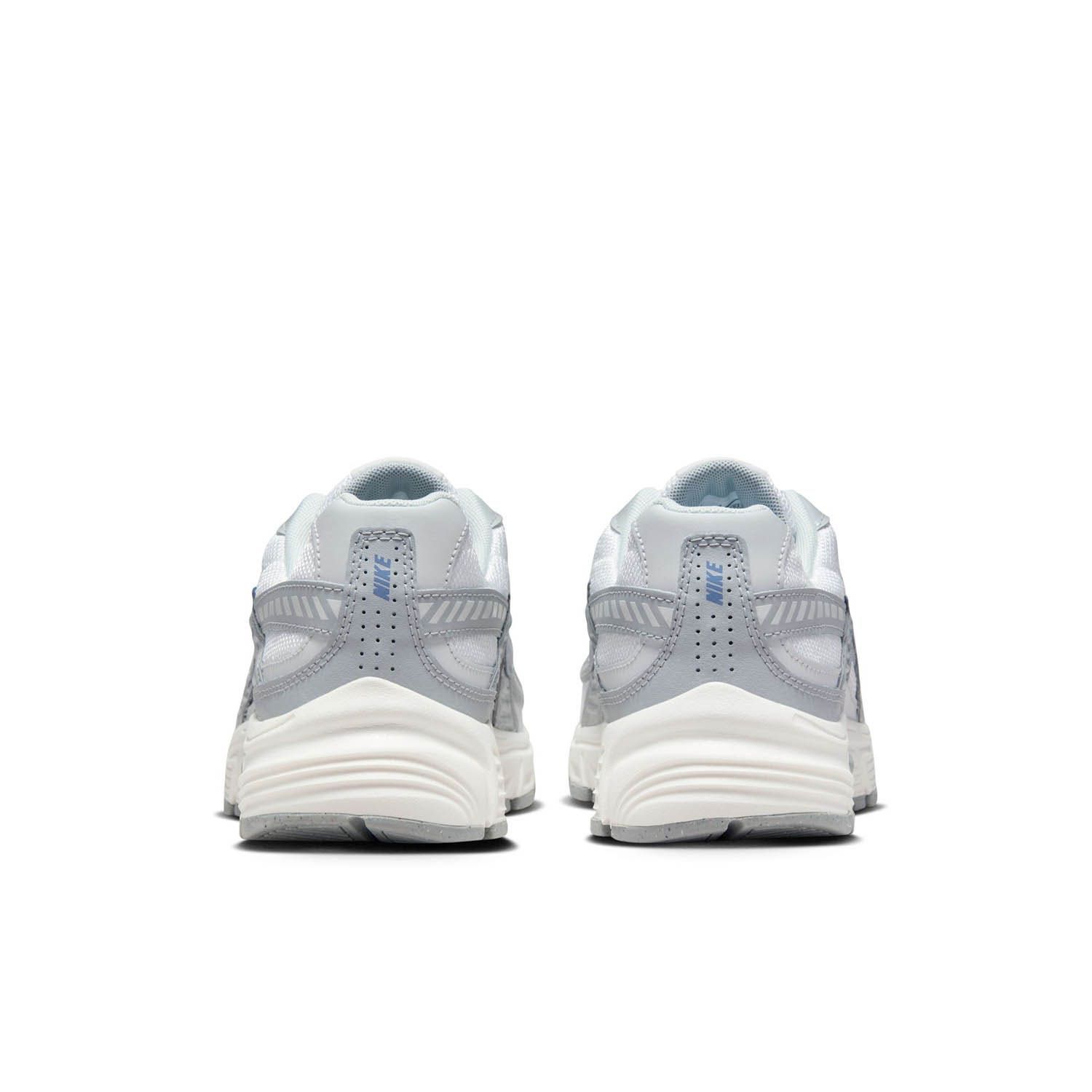 Nike Initiator