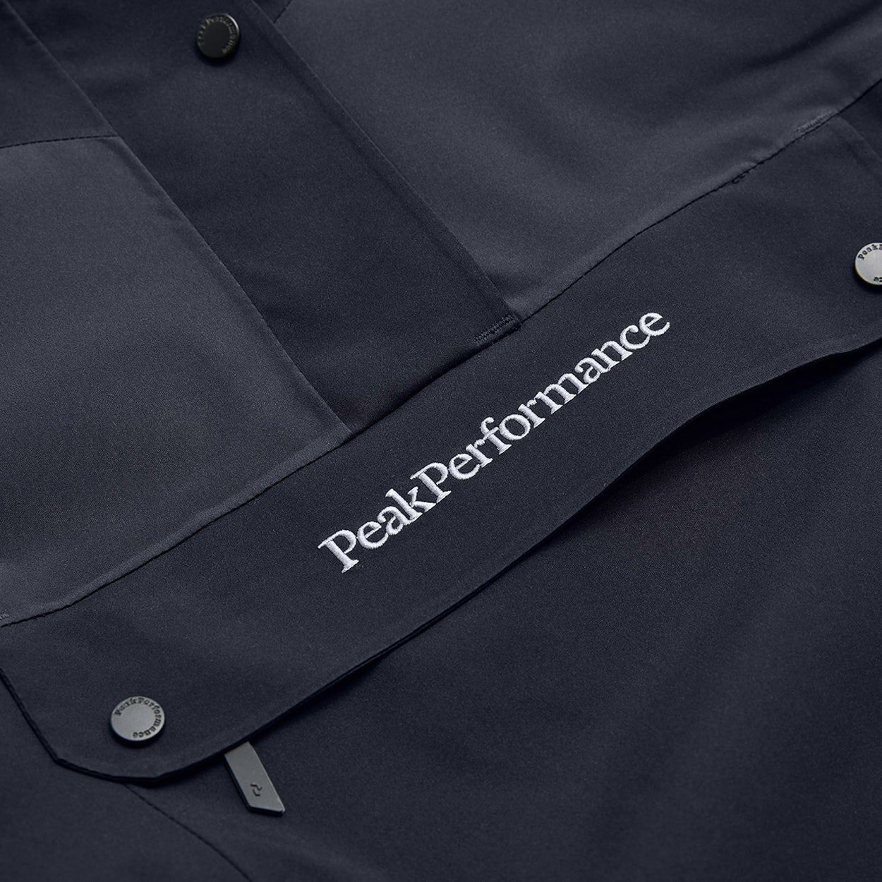 Peak Performance 2L Anorak 