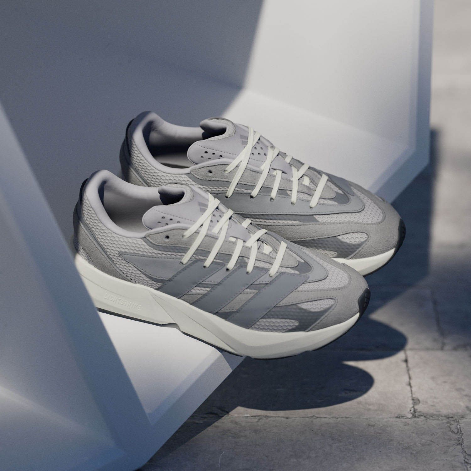 adidas Lightblaze