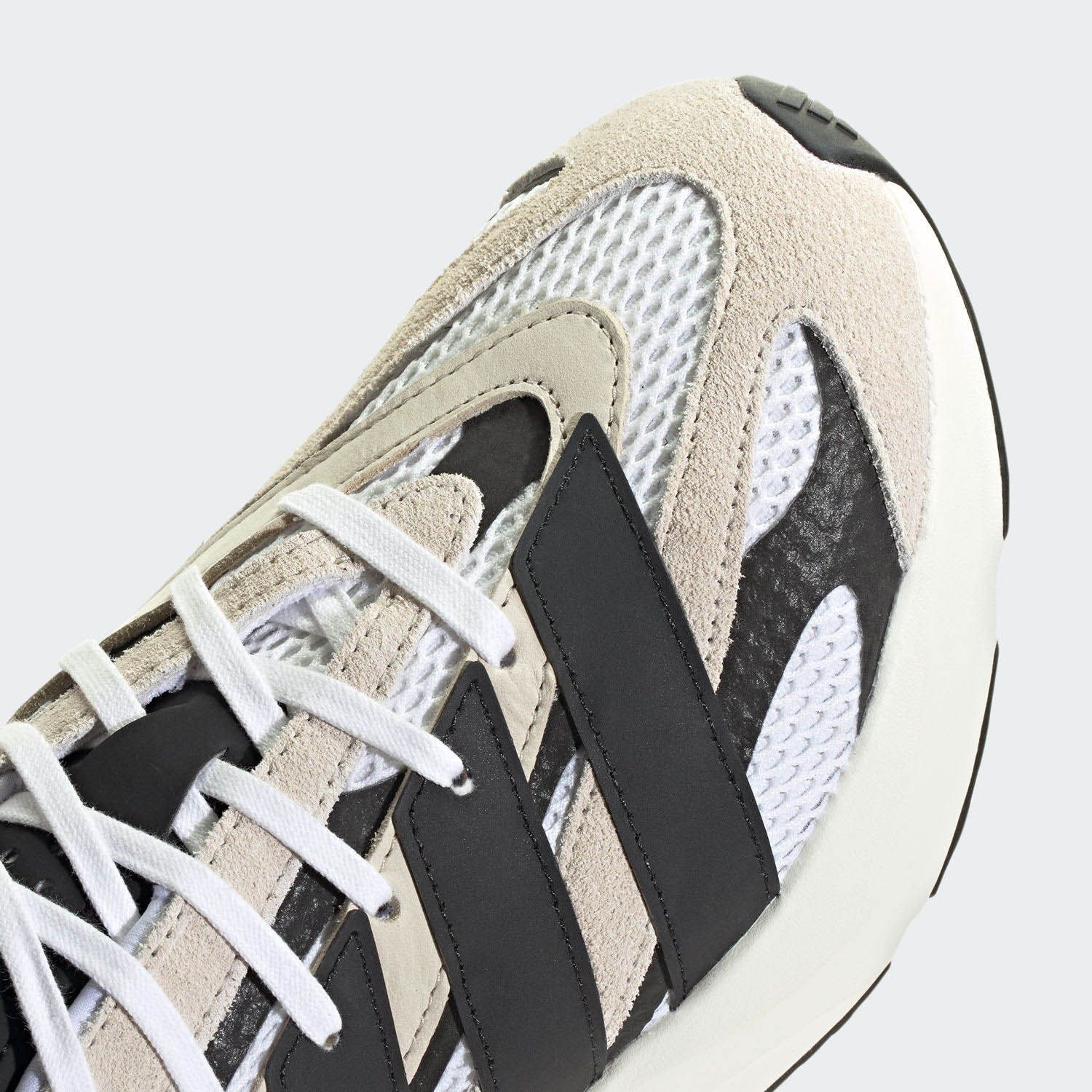 adidas Lightblaze