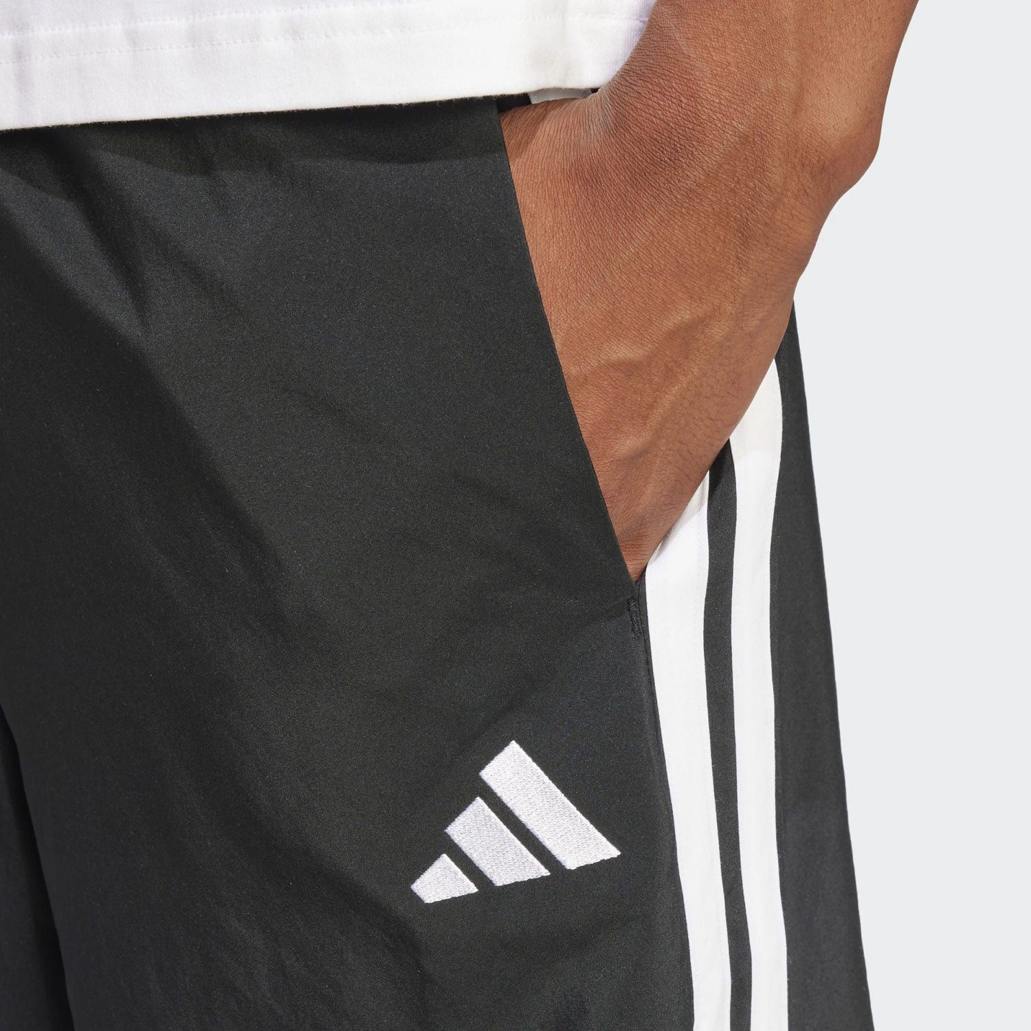adidas Essentials 3-Stripes Chelsea Short