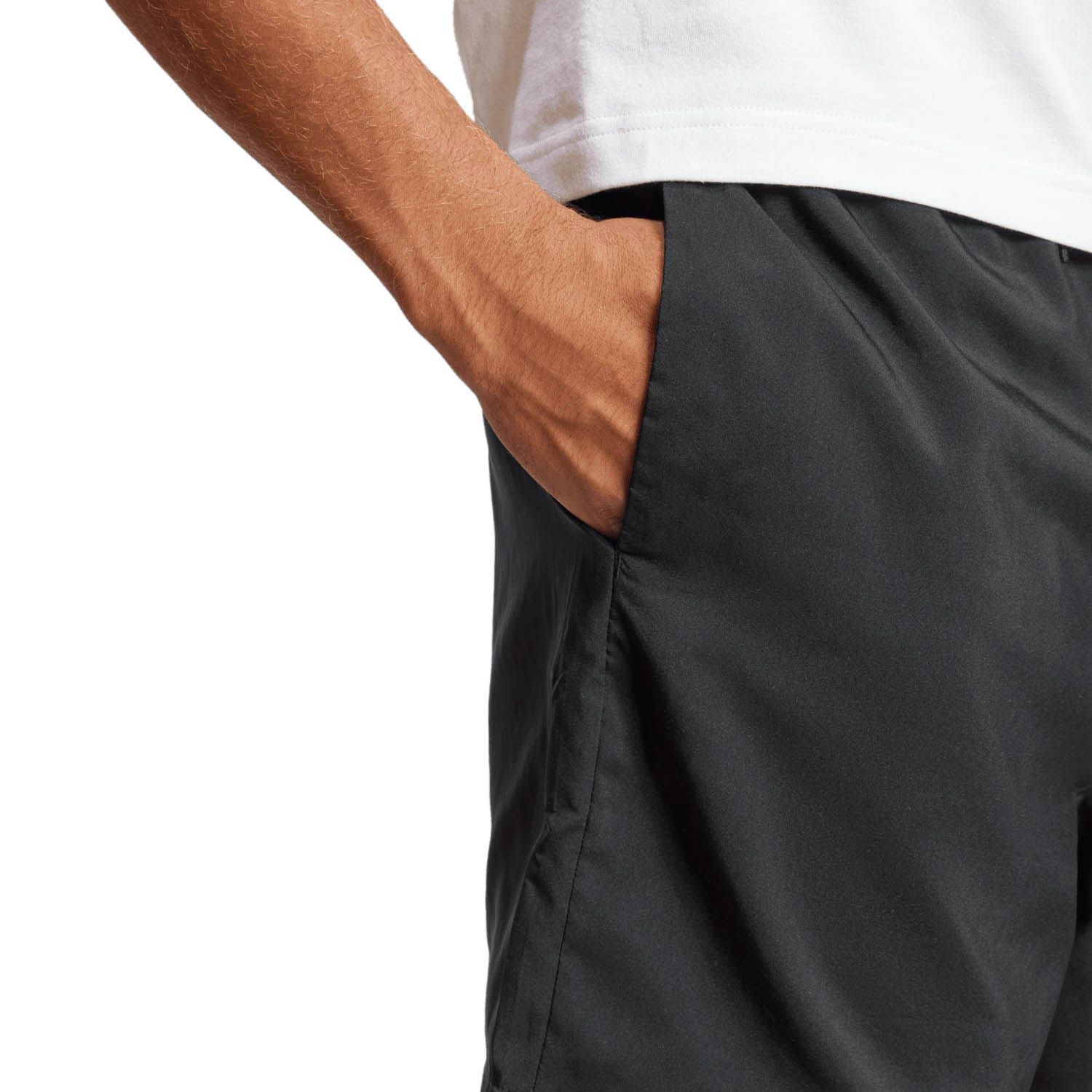 adidas Essentials 3-Stripes Chelsea Short	