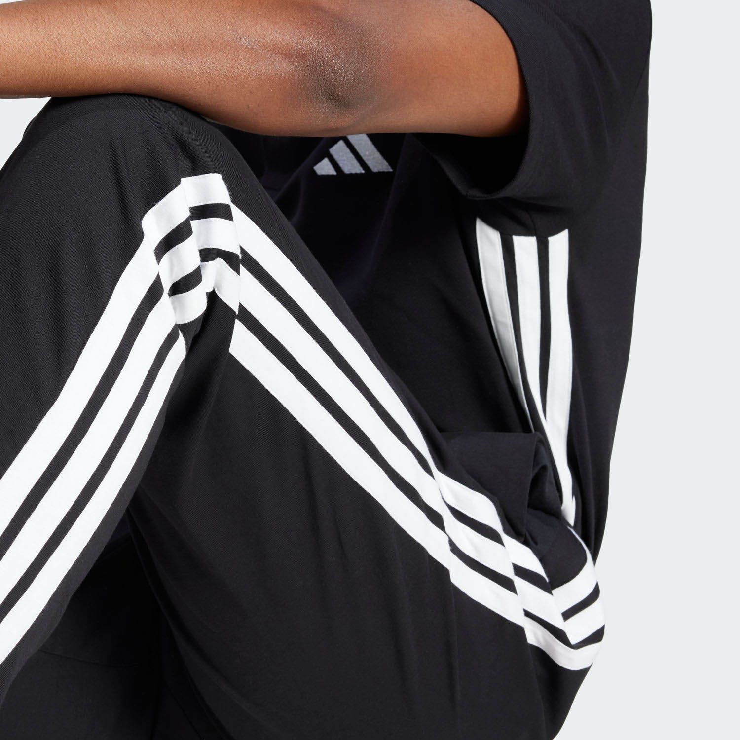 adidas  Essential 3-Stripes Single Jersey Broek