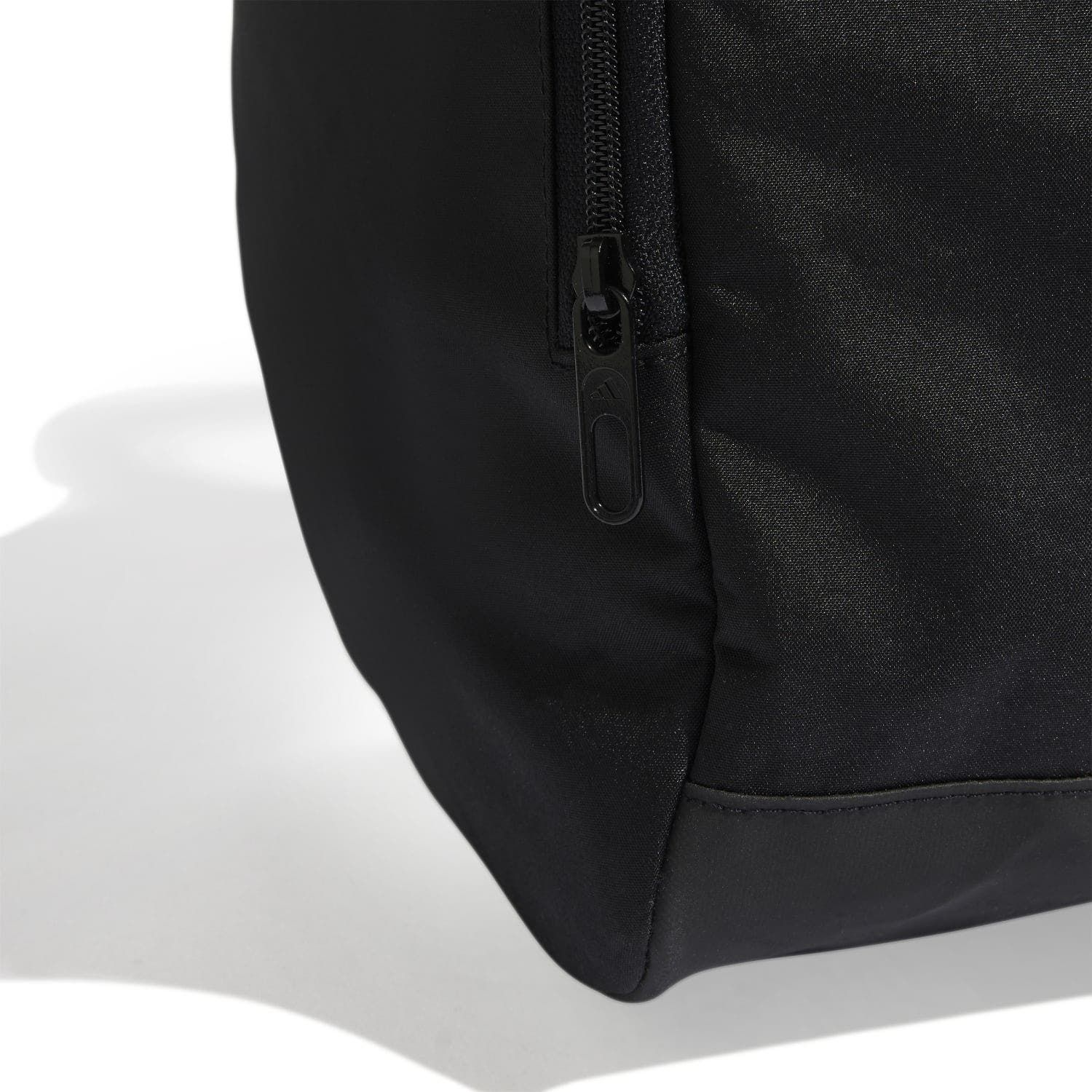 adidas Essentials Linear Unisex Duffel Bag Medium