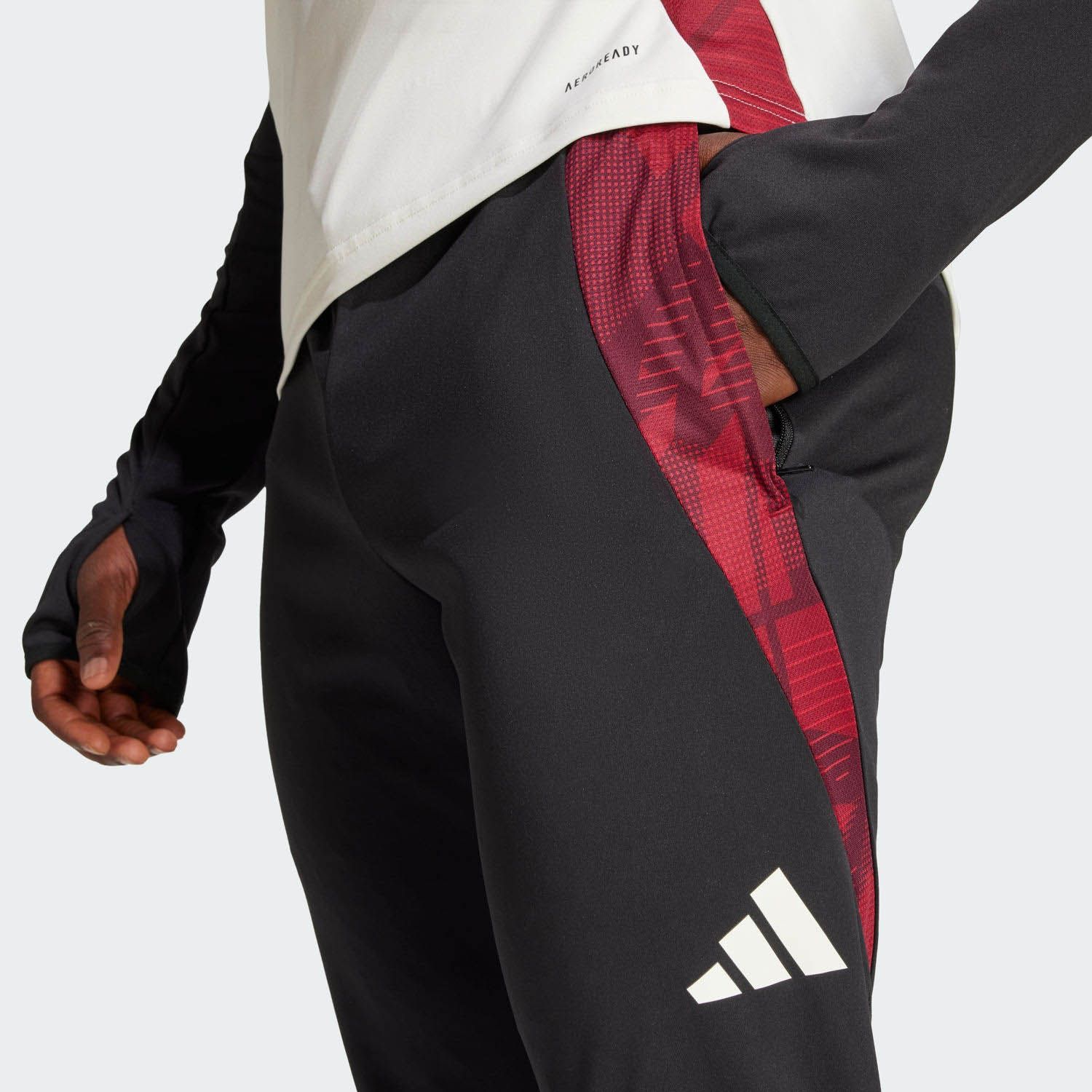 adidas Manchester United Tiro Training Pants