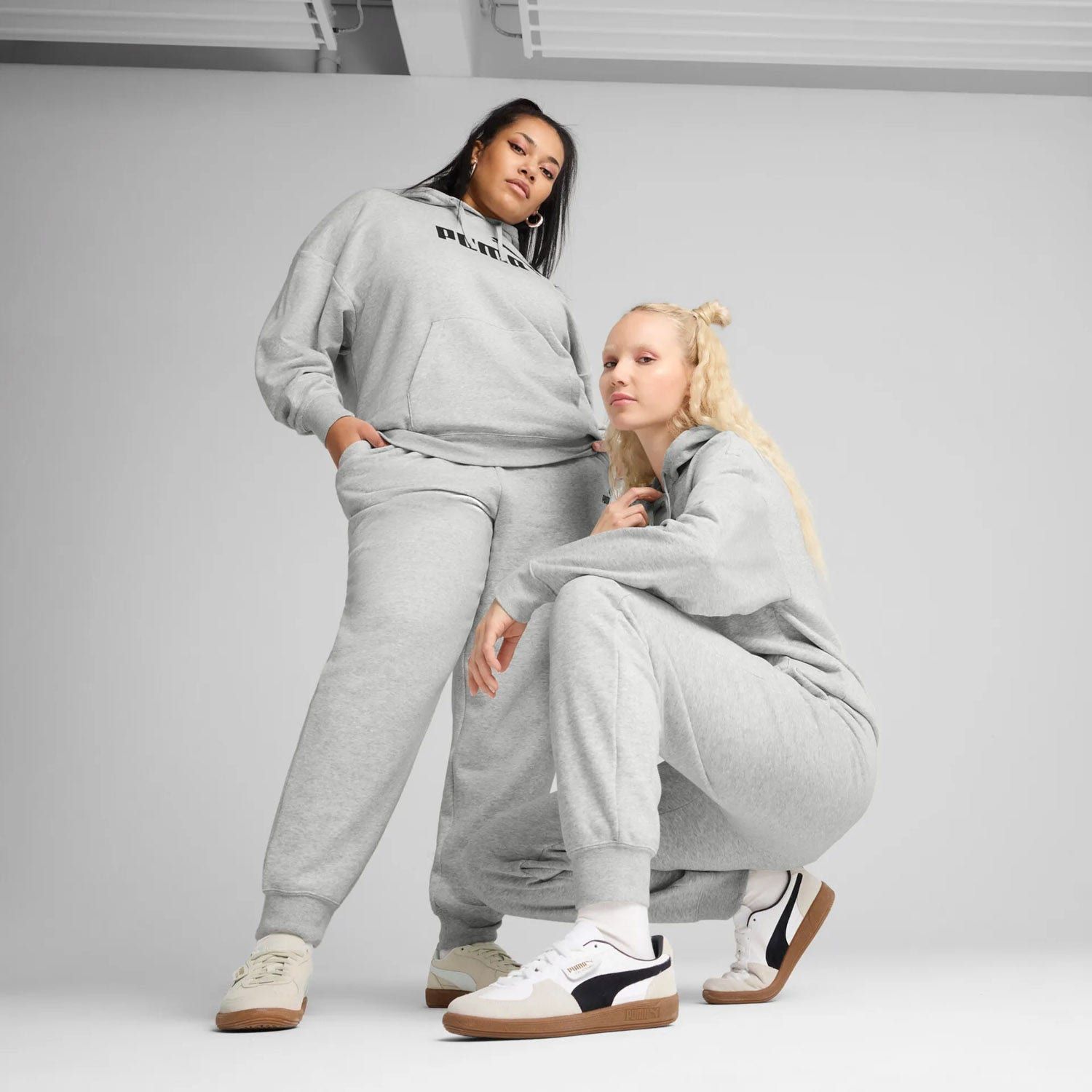 PUMA Essential Small No. 1 Logo Comfort High-Waist Sweatpants Dames