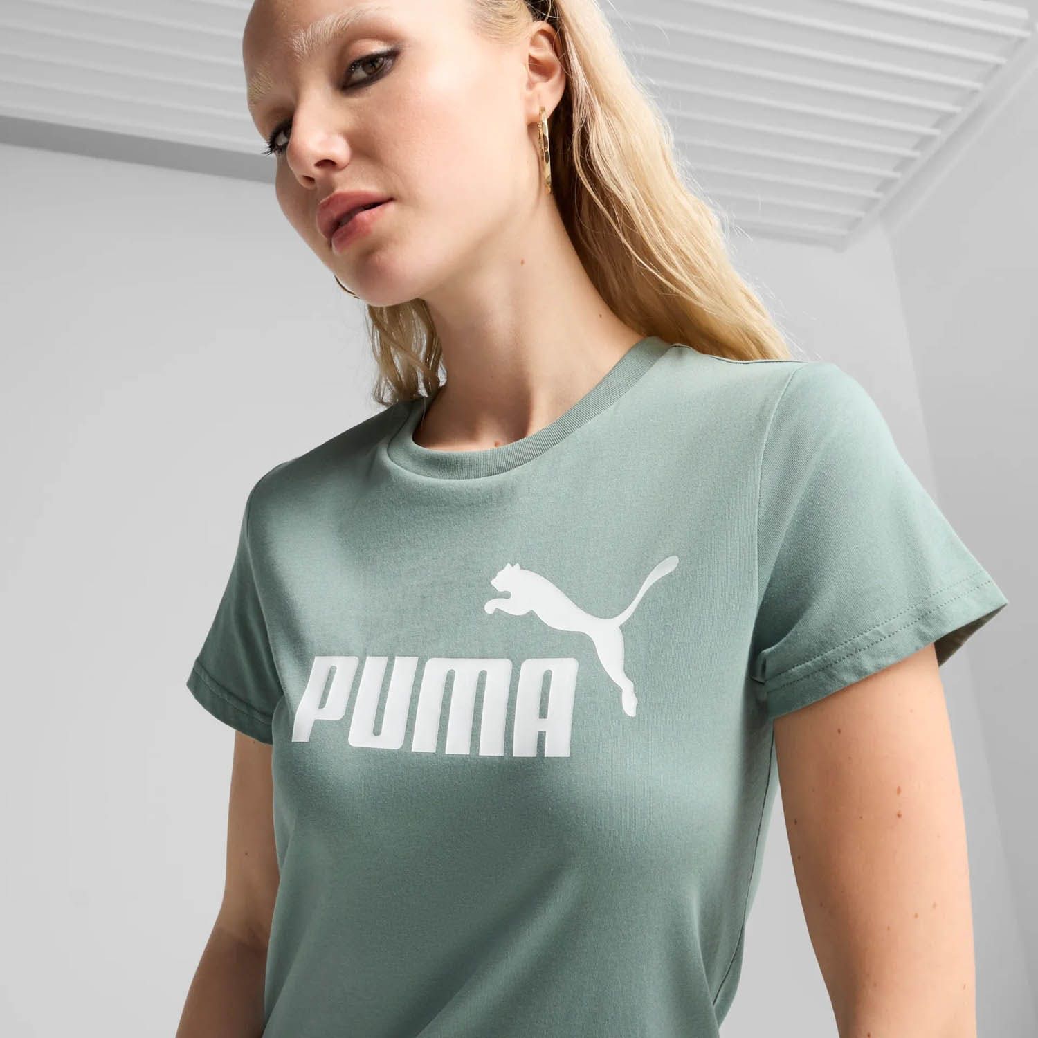 PUMA Essential No. 1 Logo tee
