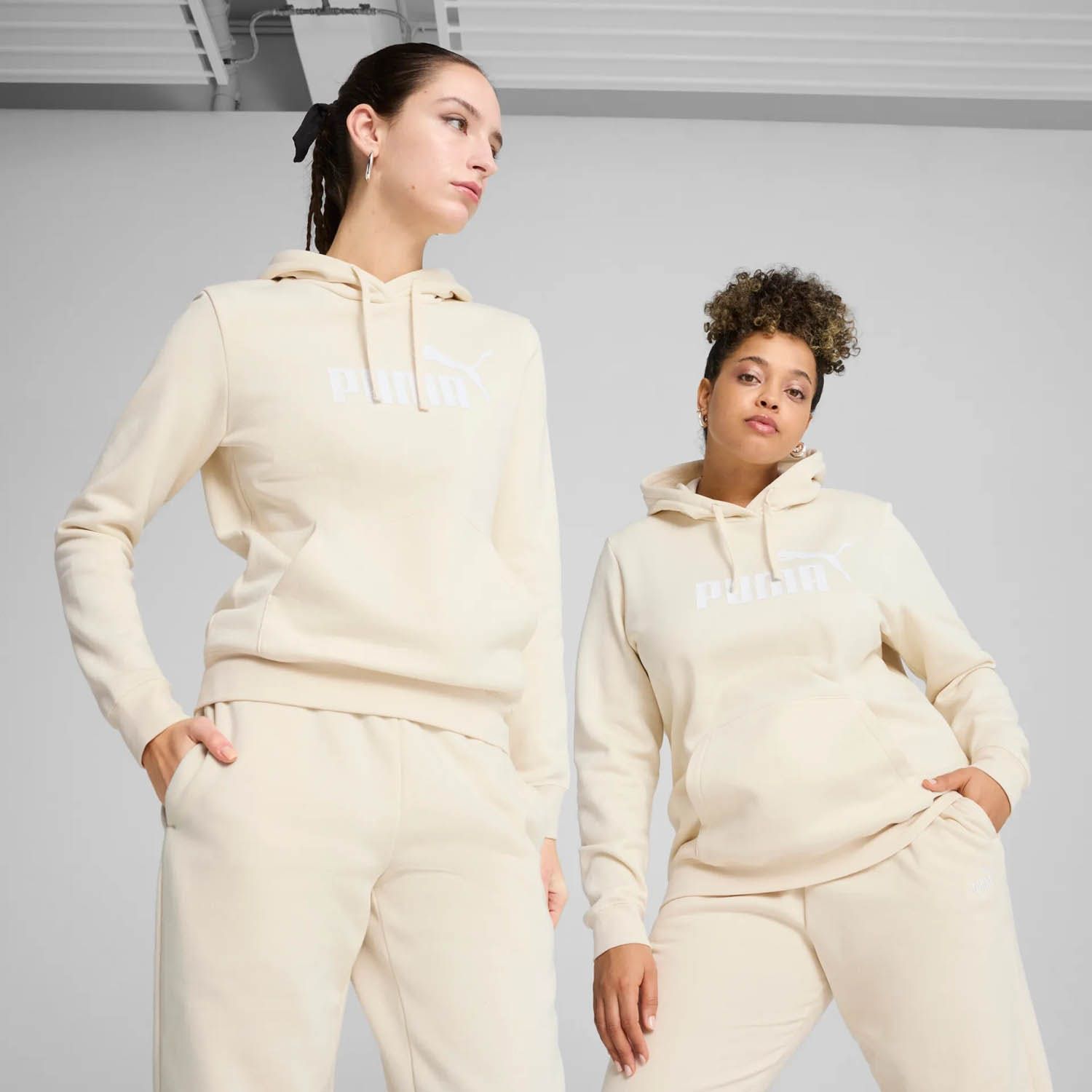 PUMA Essentials Logo Hoodie Dames