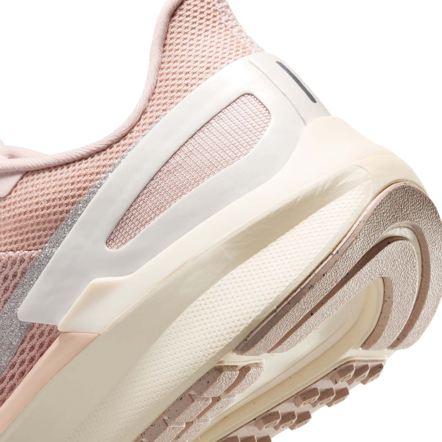 Nike Structure 25 PRM