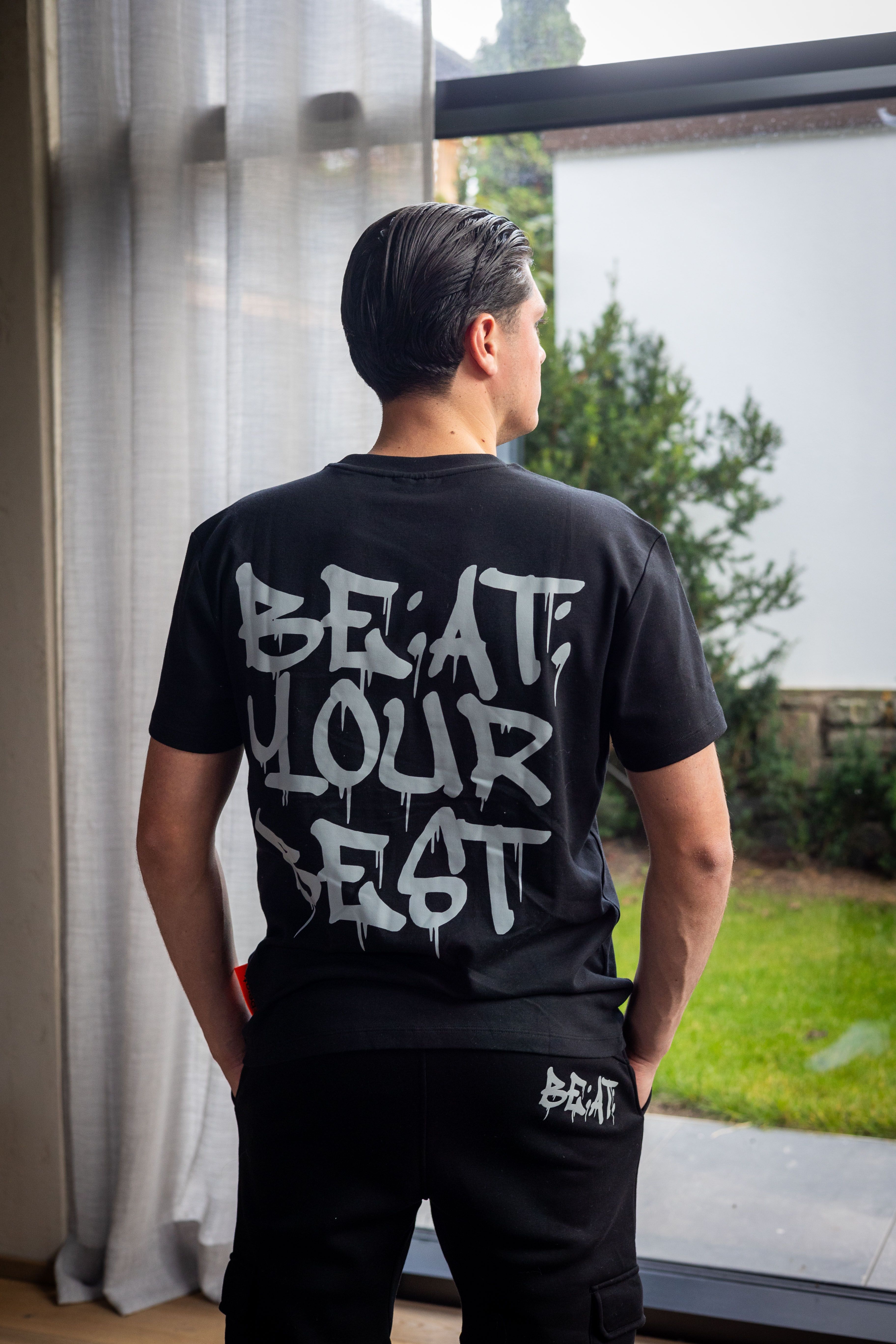 be:at: Gino Tee