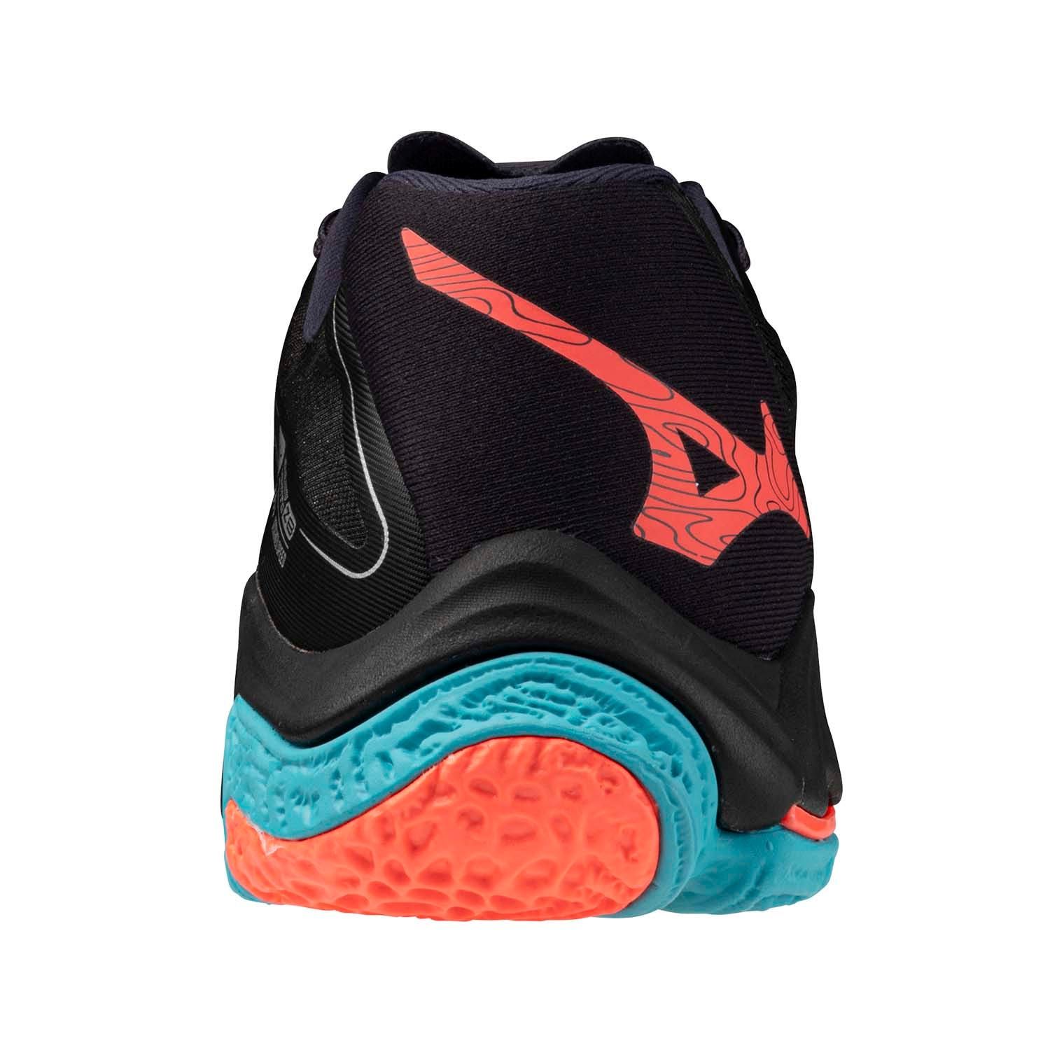 Mizuno Wave Lightning Z8