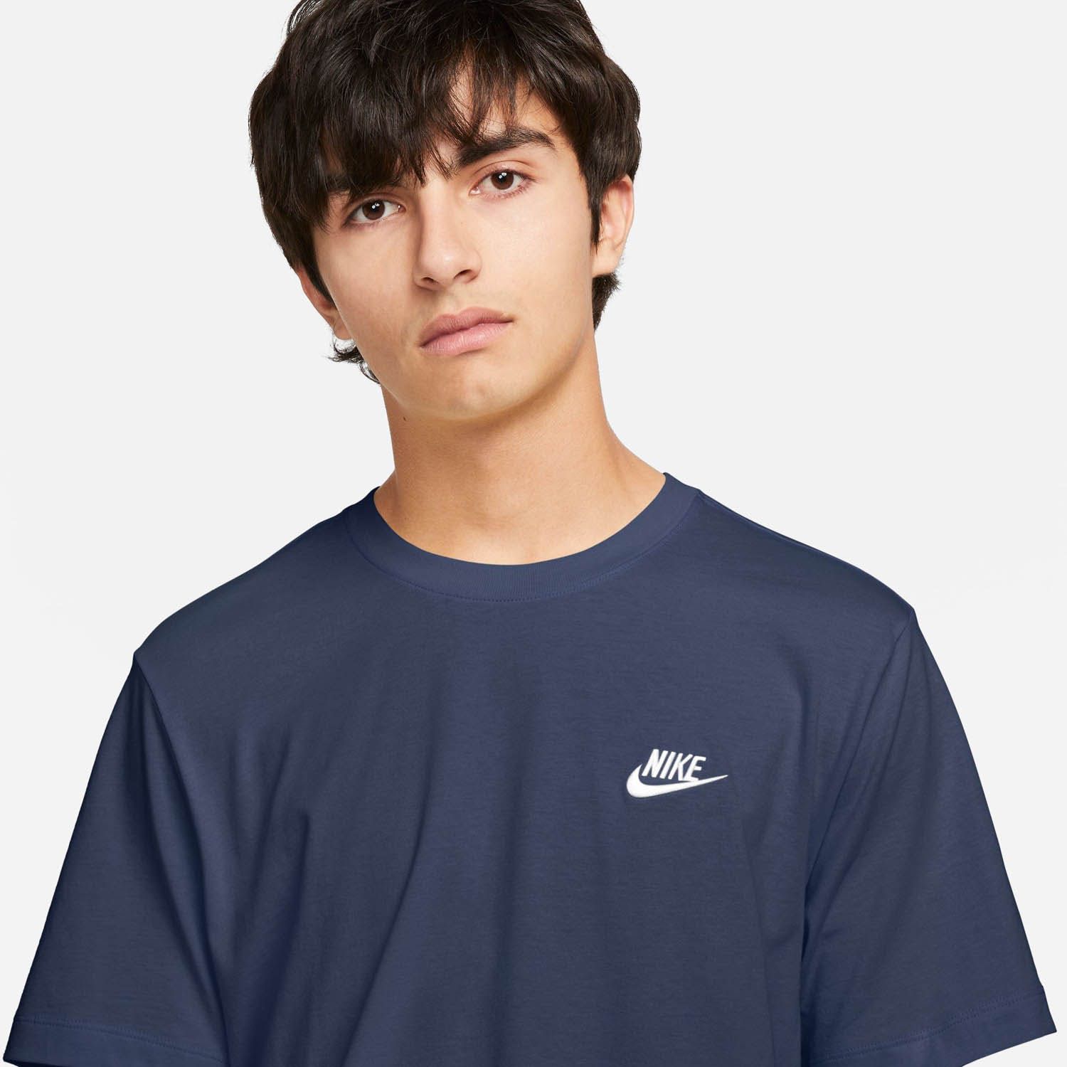 Nike Sportswear Club T-Shirt