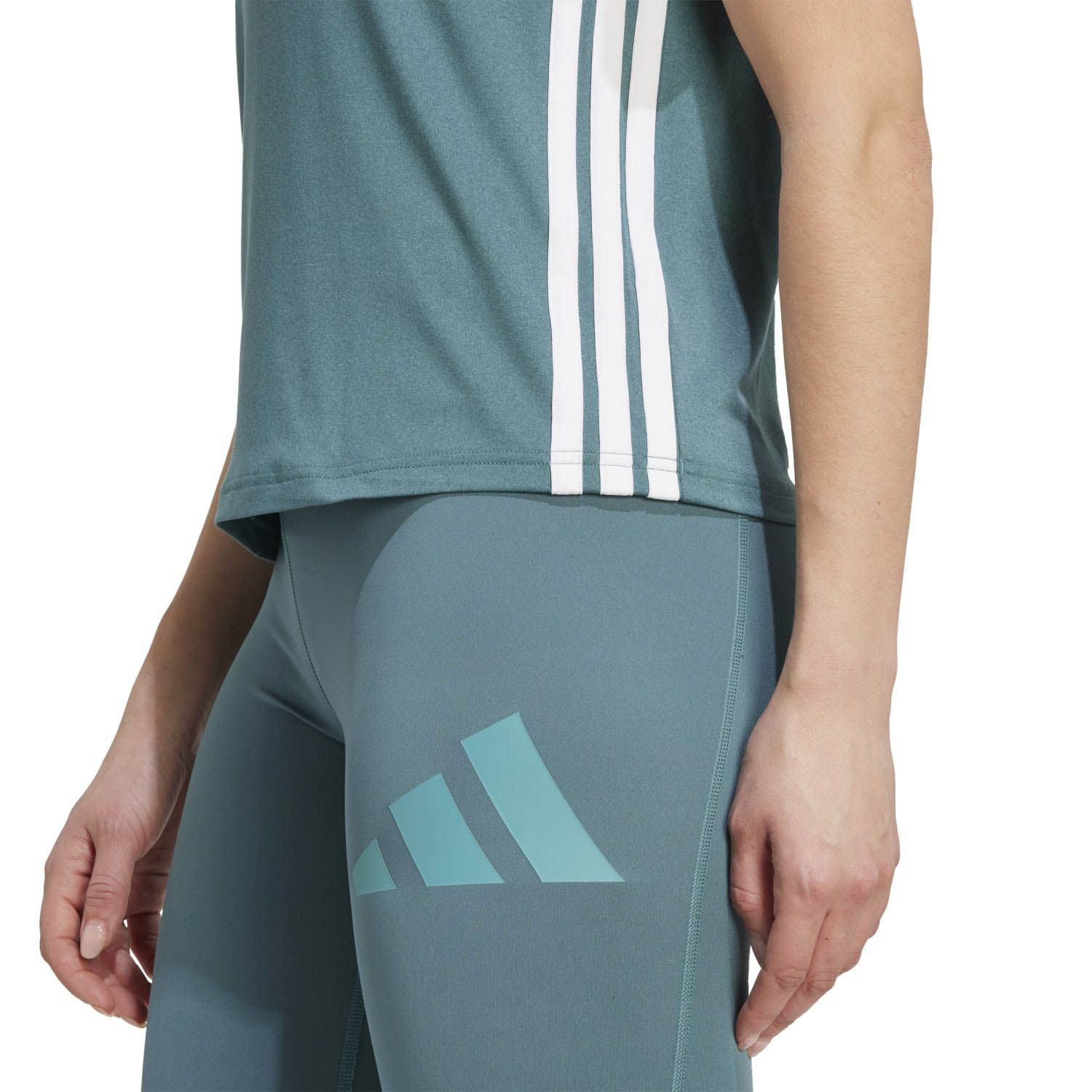 adidas Train Essentials 3-Stripes Workout T-shirt Dames
