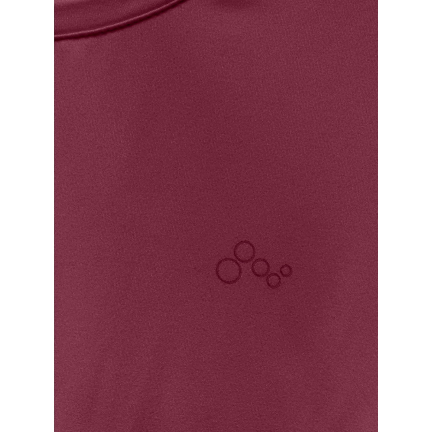 ONLY Play Font T-shirt