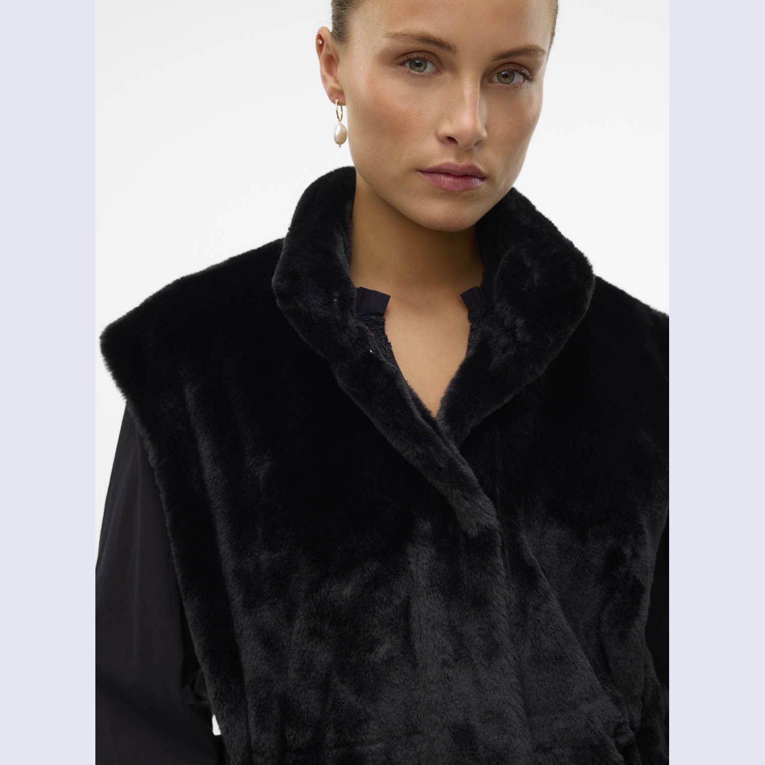 Vero Moda Sonja Poppy Faux Fur 