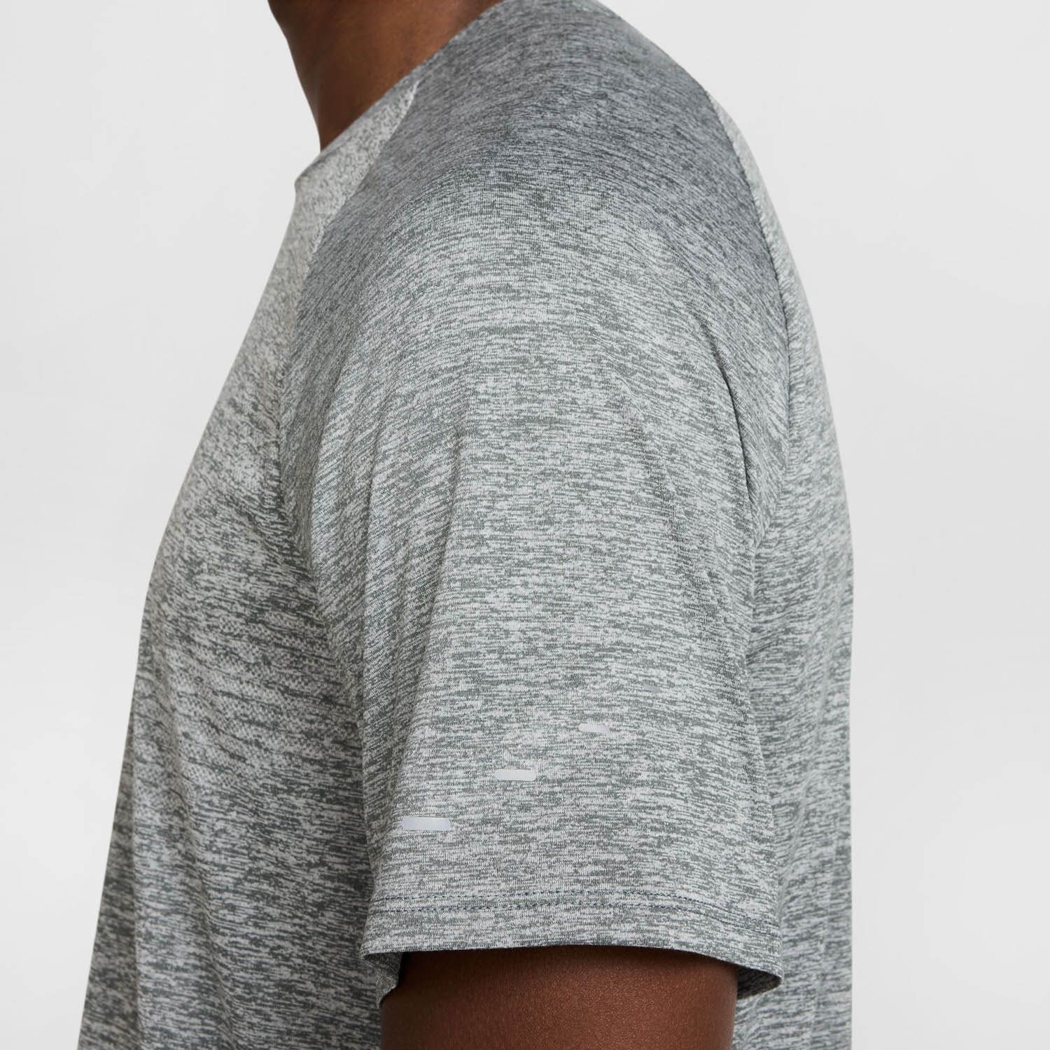Nike Stride Dri-Fit Running Top