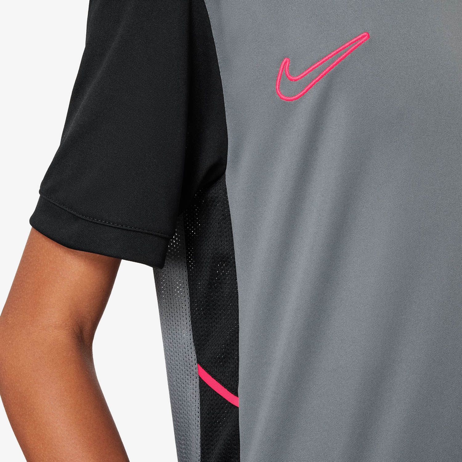 Nike Academy Short Sleeve