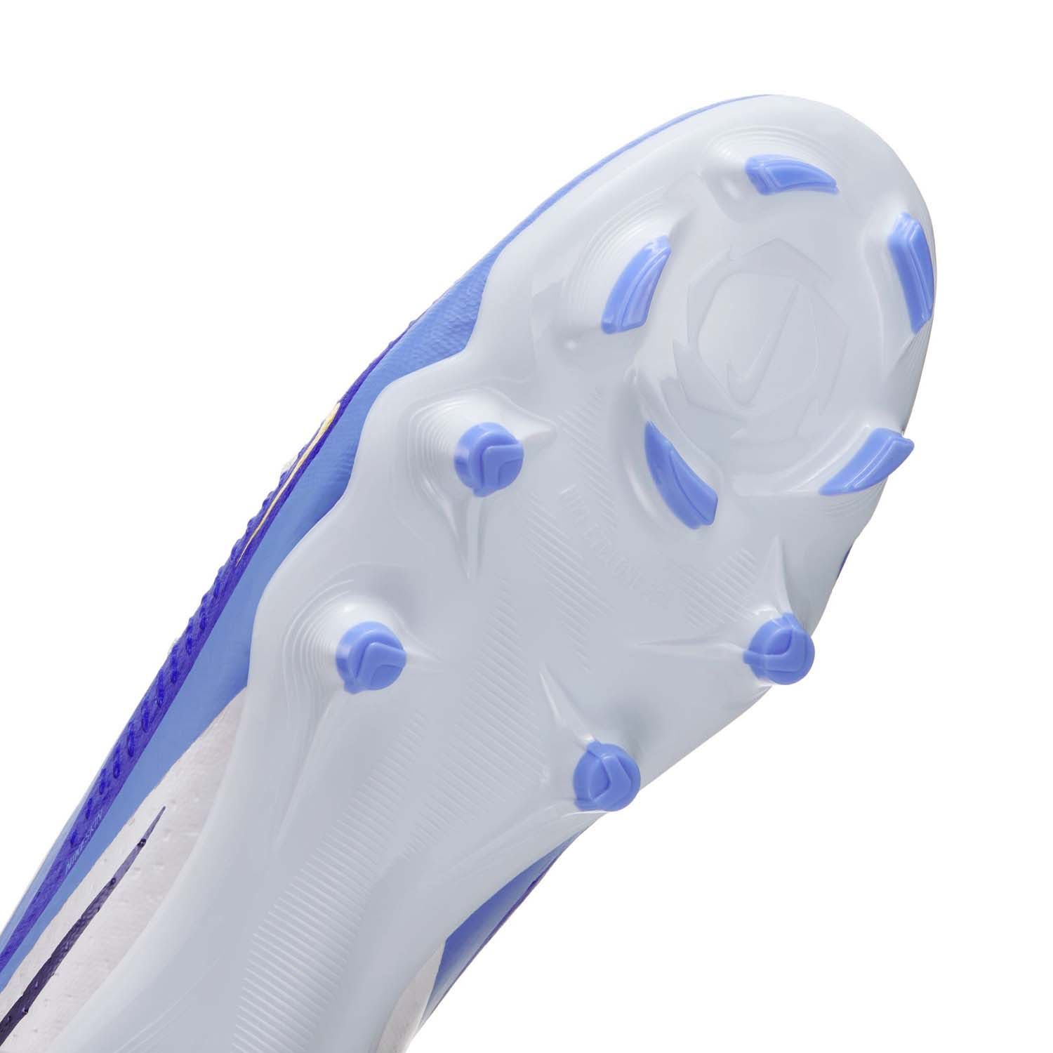 Nike Phantom 6 Low Academy FG/MG LV8