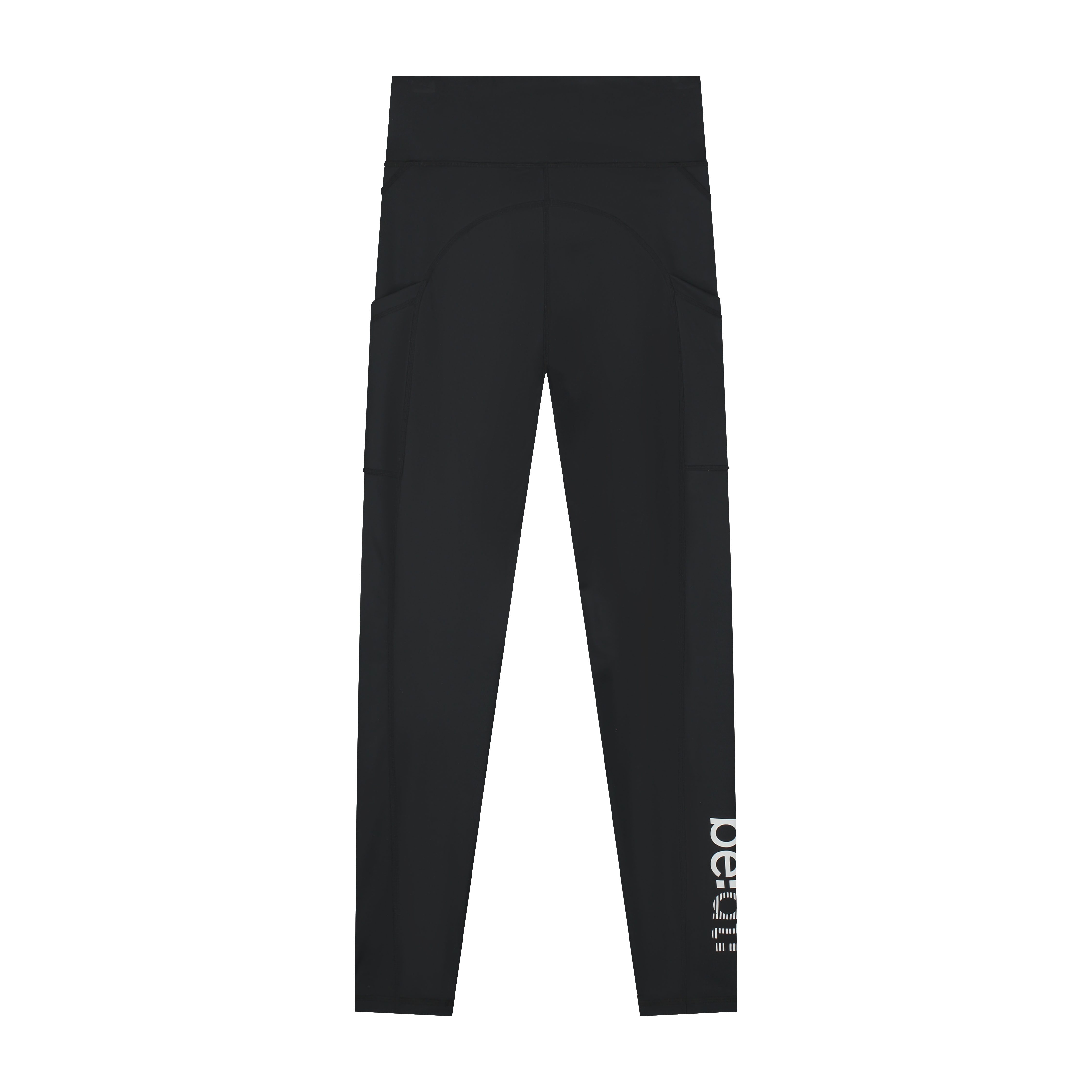 be:at: Corina Tight