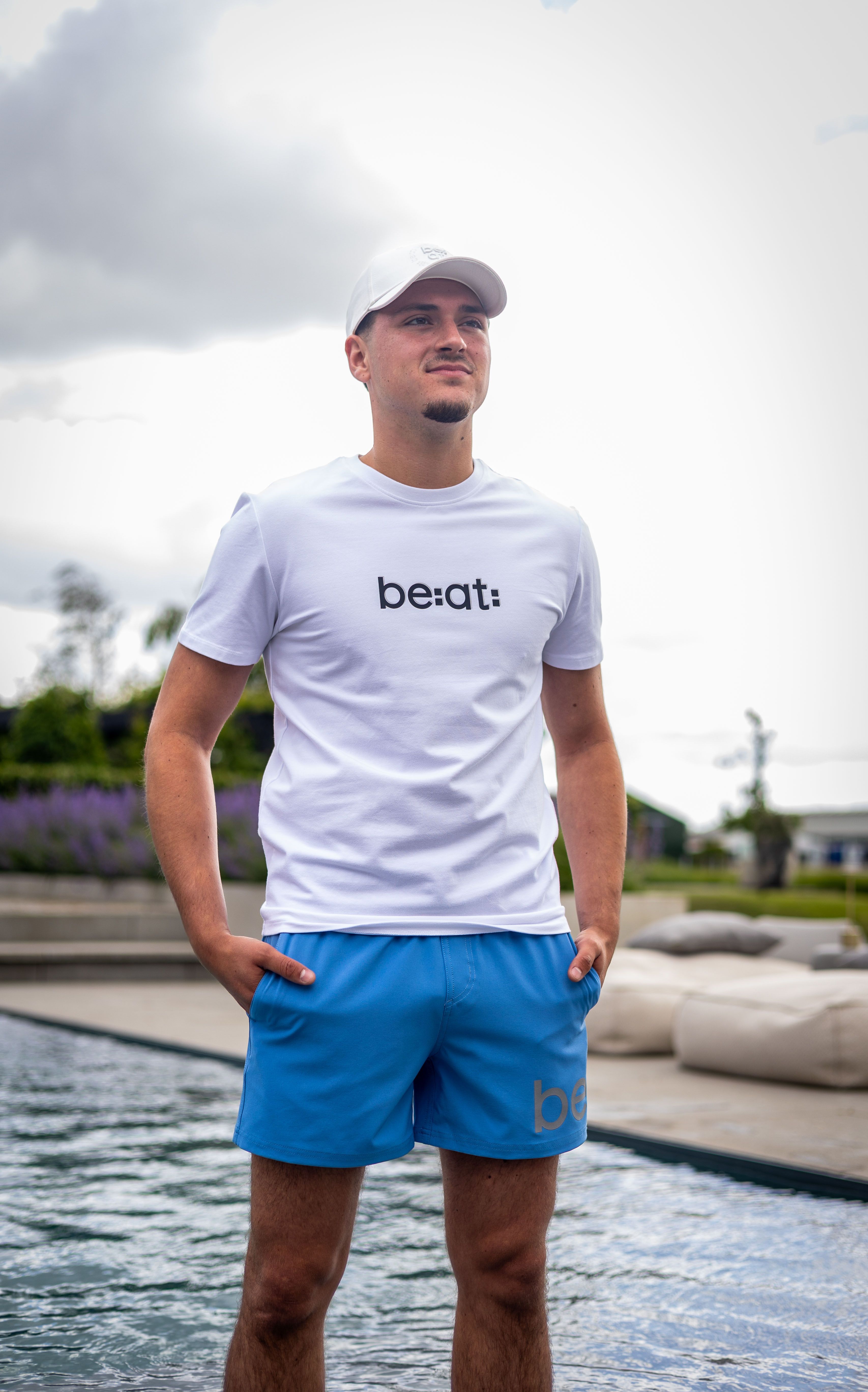 be:at: Gior Tee