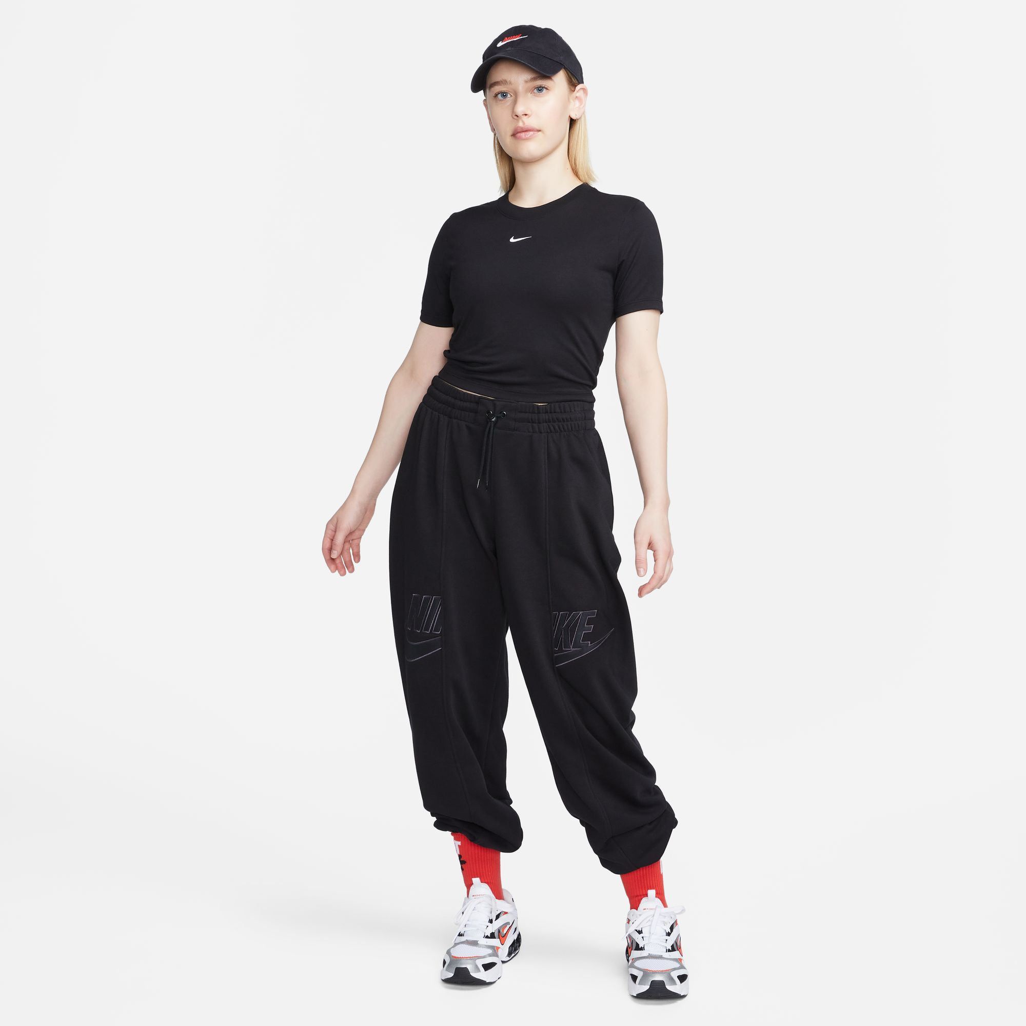 Nike Sportswear Essential